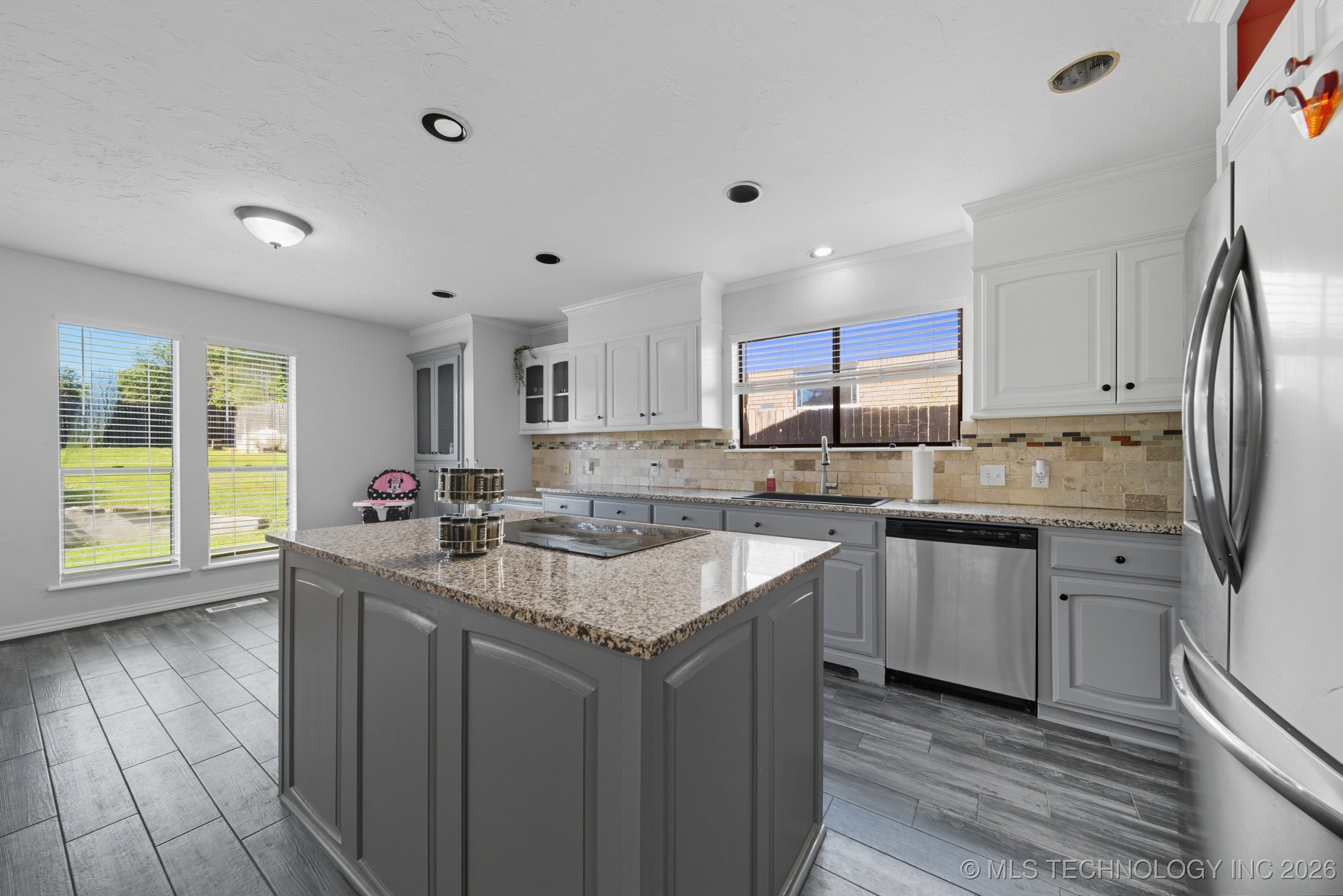 8626 S 65th East Place Property Photo 14