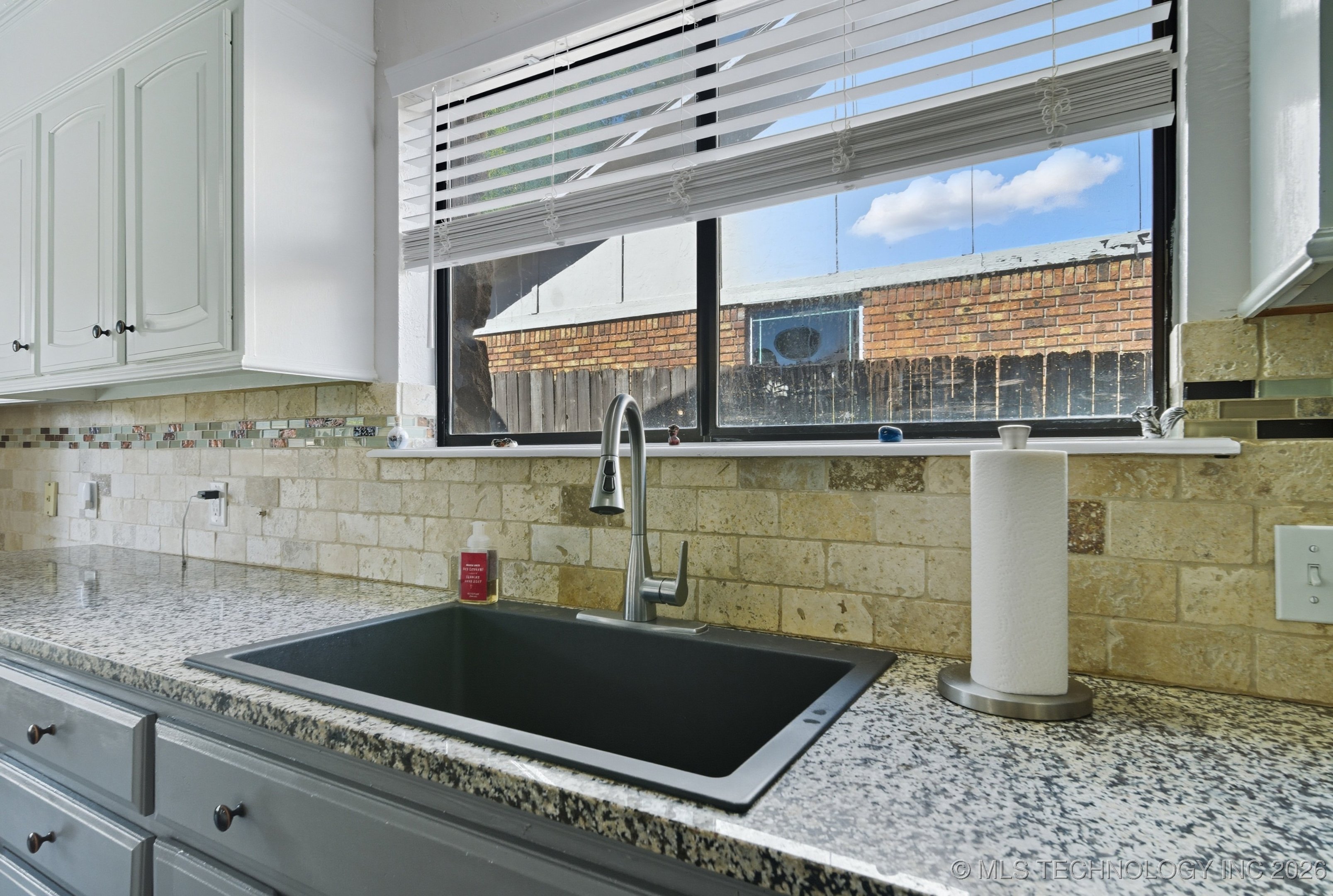 8626 S 65th East Place Property Photo 16