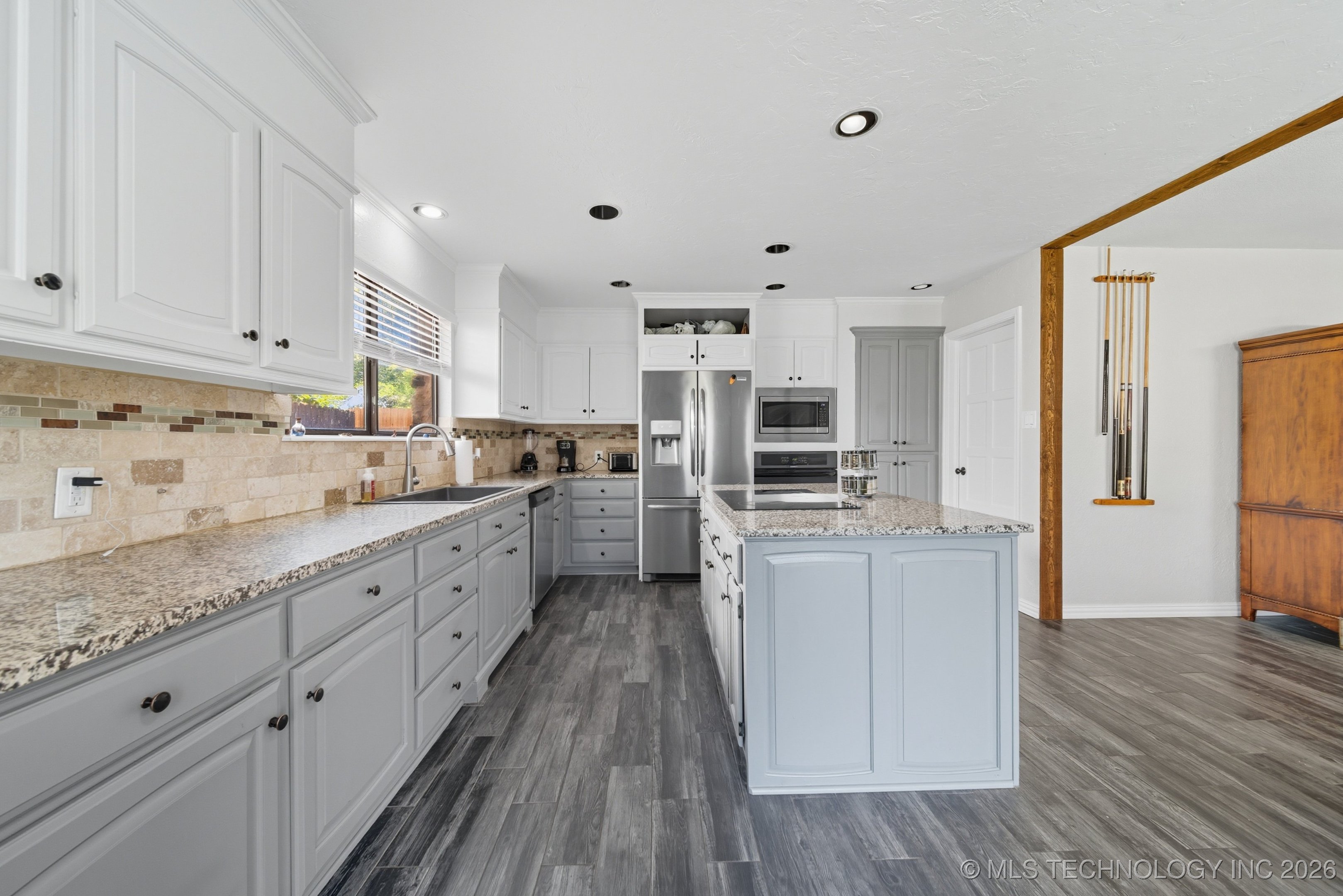 8626 S 65th East Place Property Photo 17