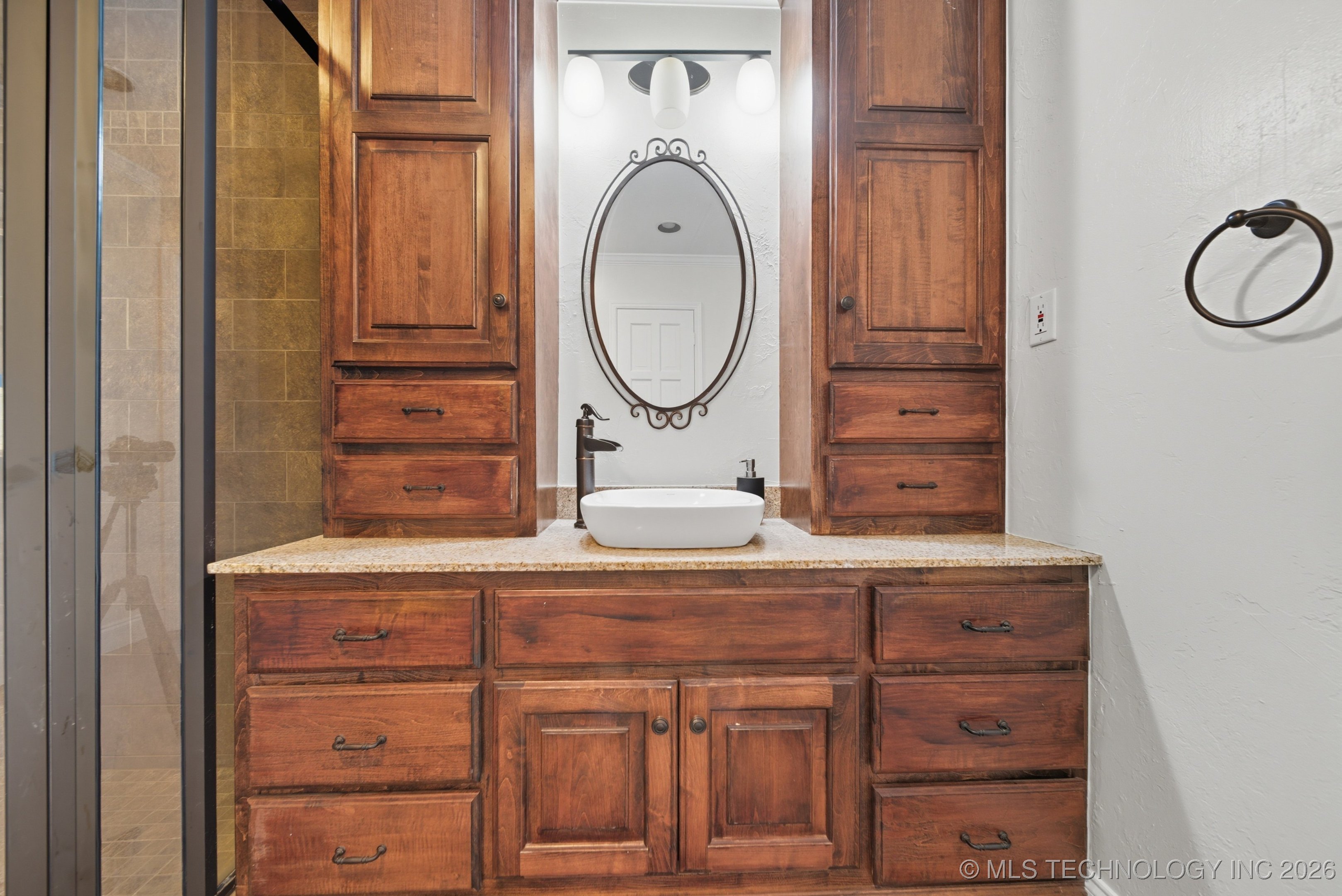 8626 S 65th East Place Property Photo 22