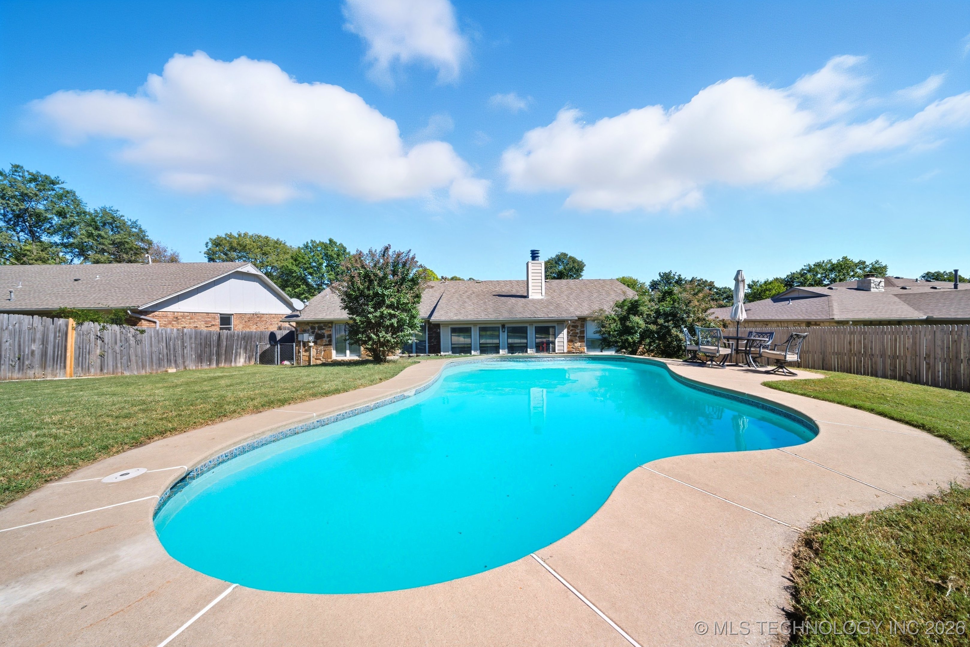 8626 S 65th East Place Property Photo 30