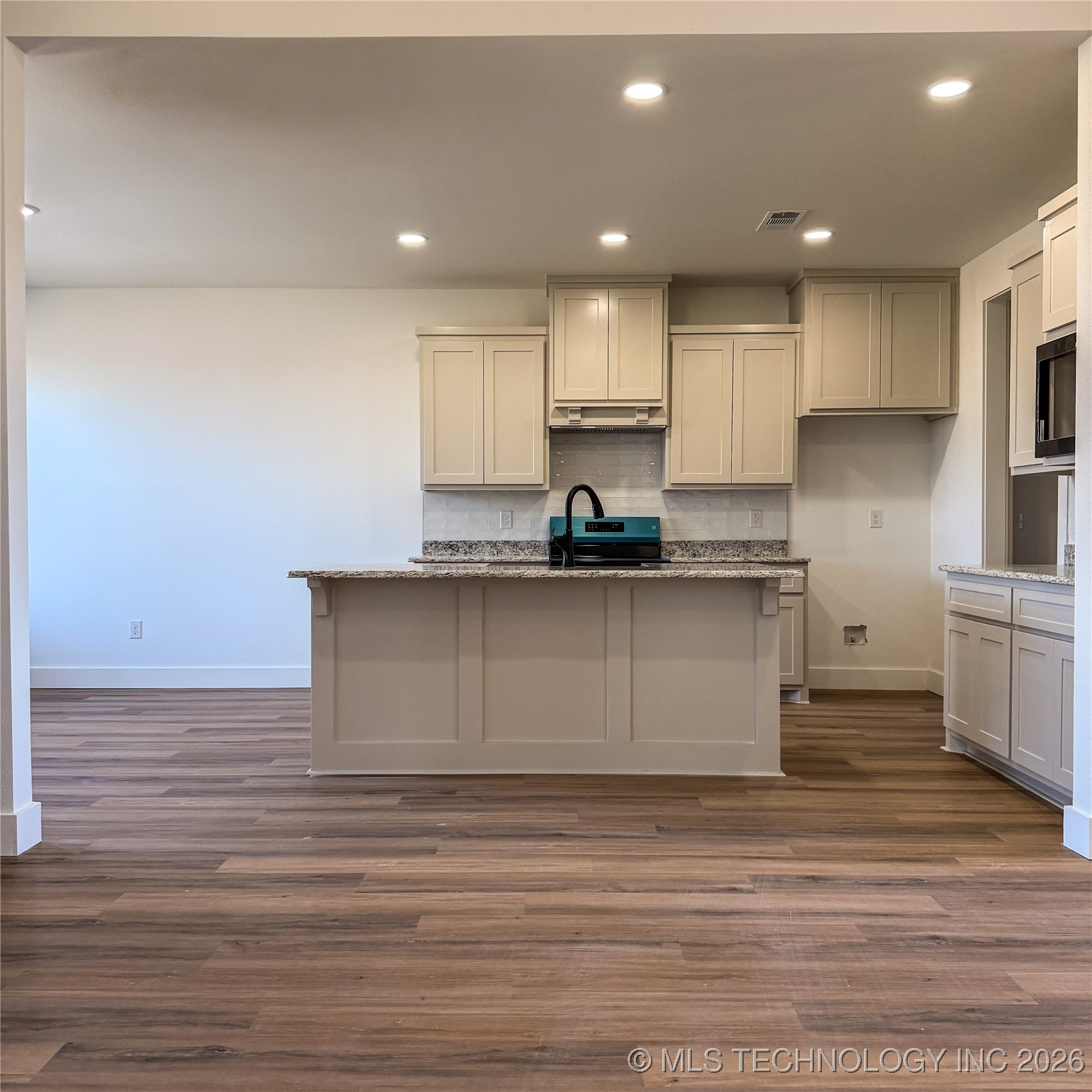 189 Neely Lane Property Photo 3