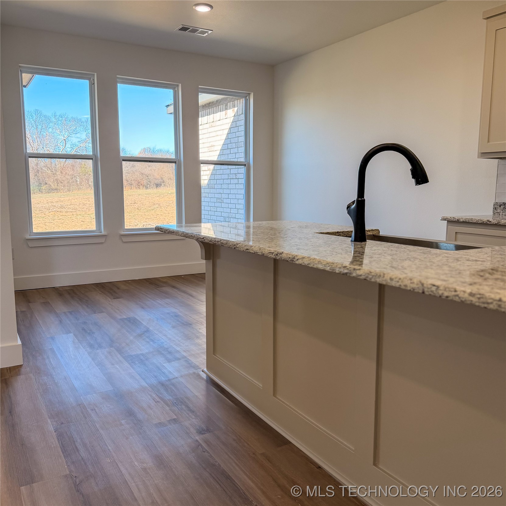 189 Neely Lane Property Photo 8