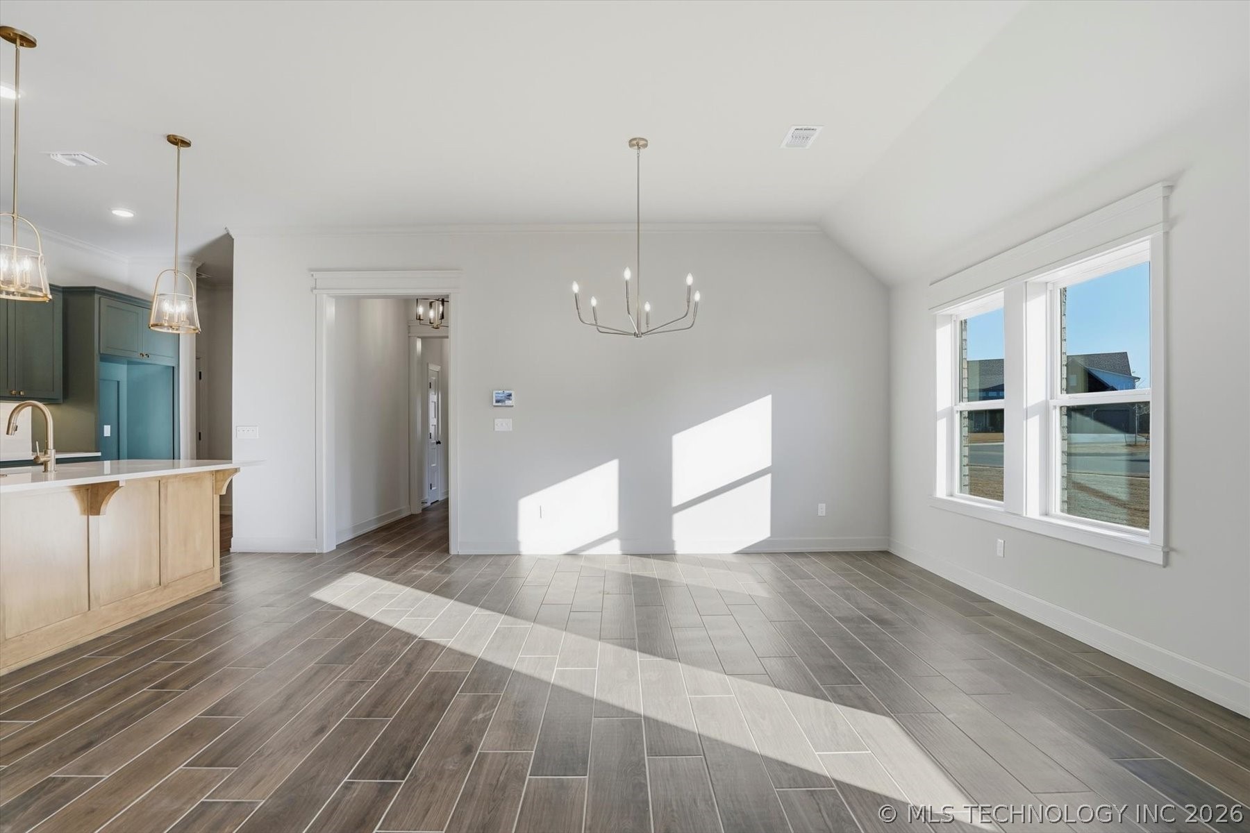 7215 E Queens Street Property Photo 13