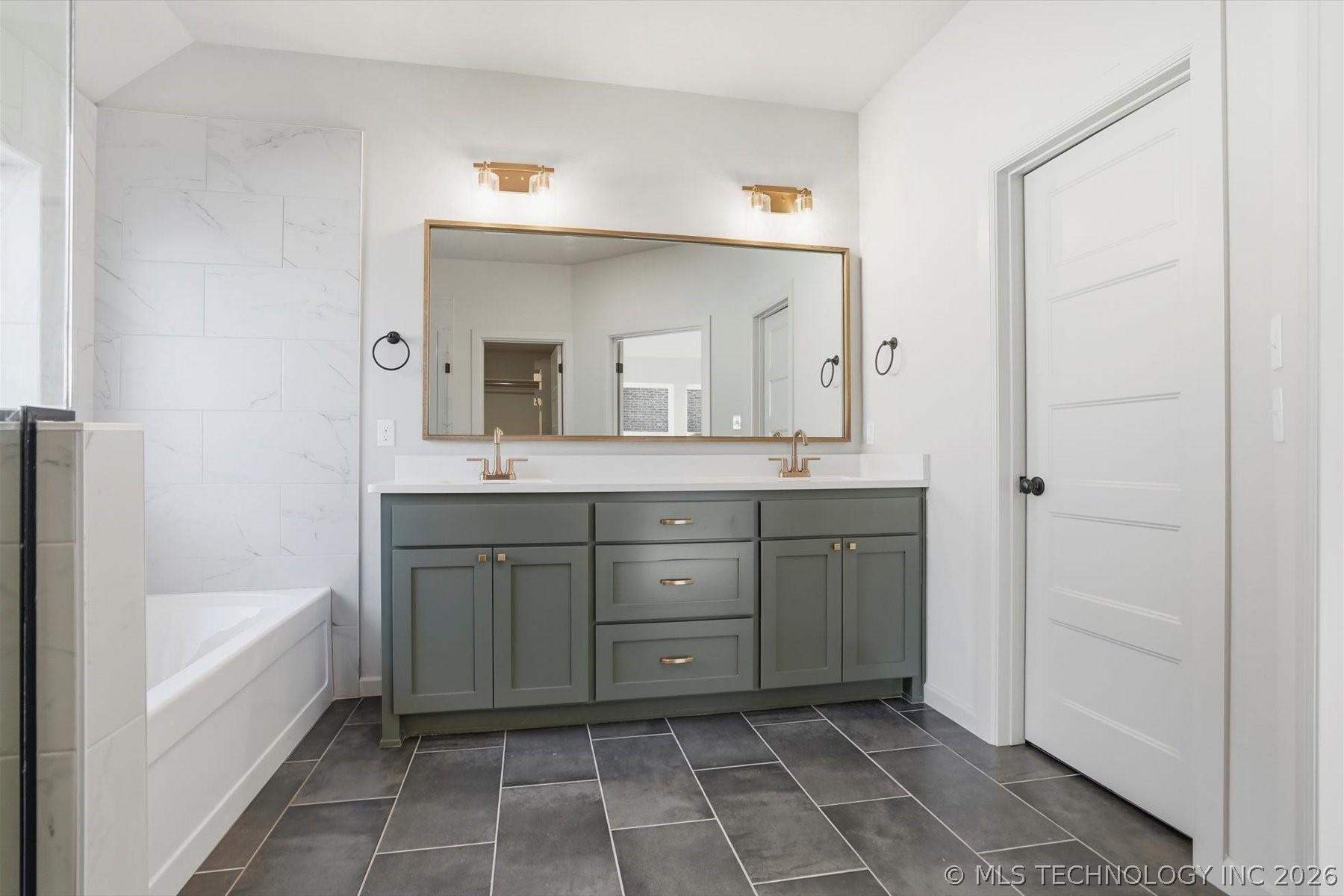 7215 E Queens Street Property Photo 22