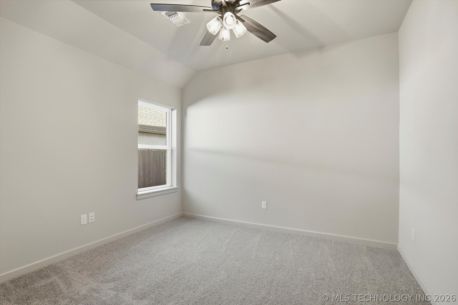 7215 E Queens Street Property Photo 24