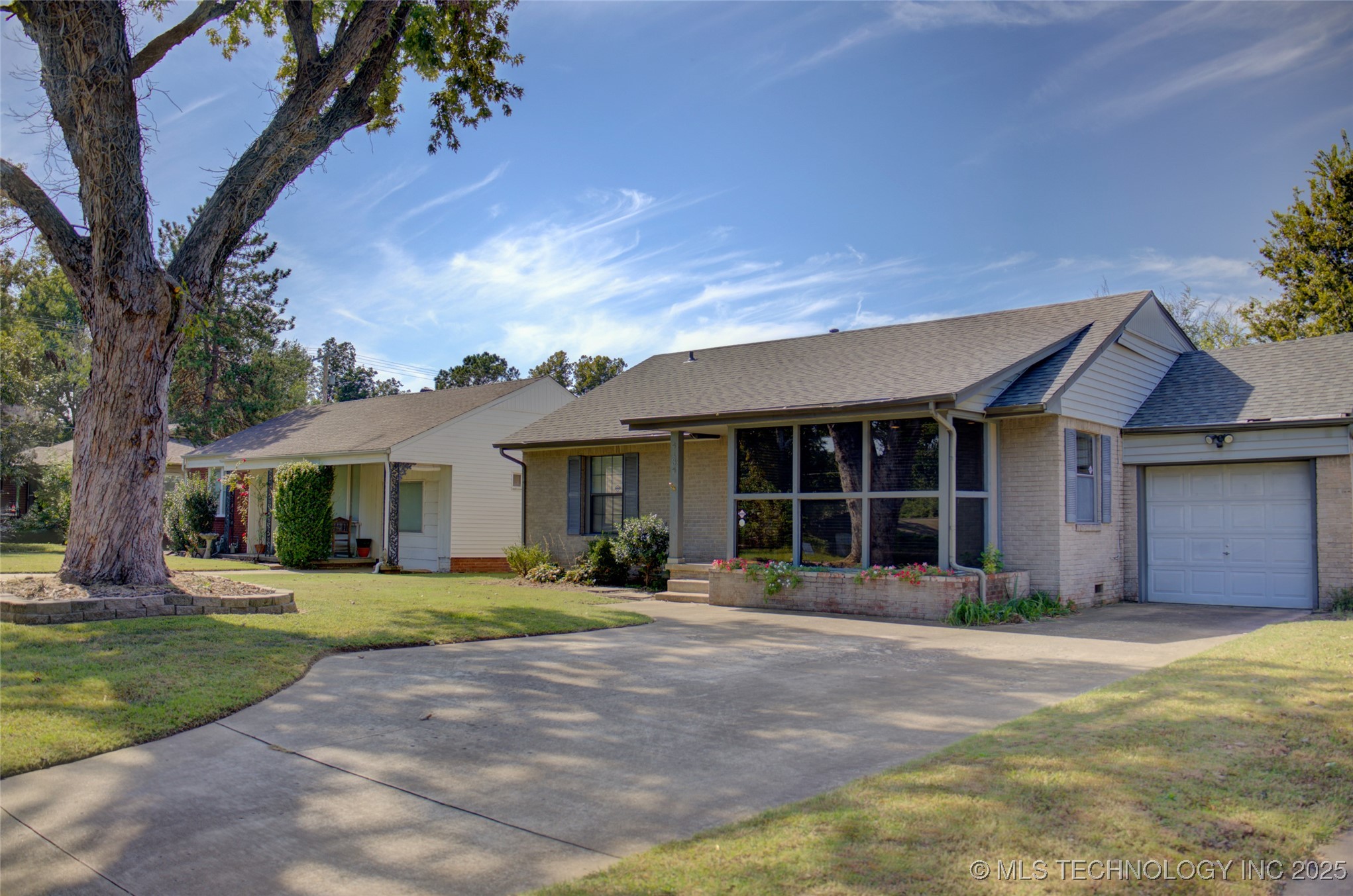 4134 S Detroit Avenue Property Photo 1