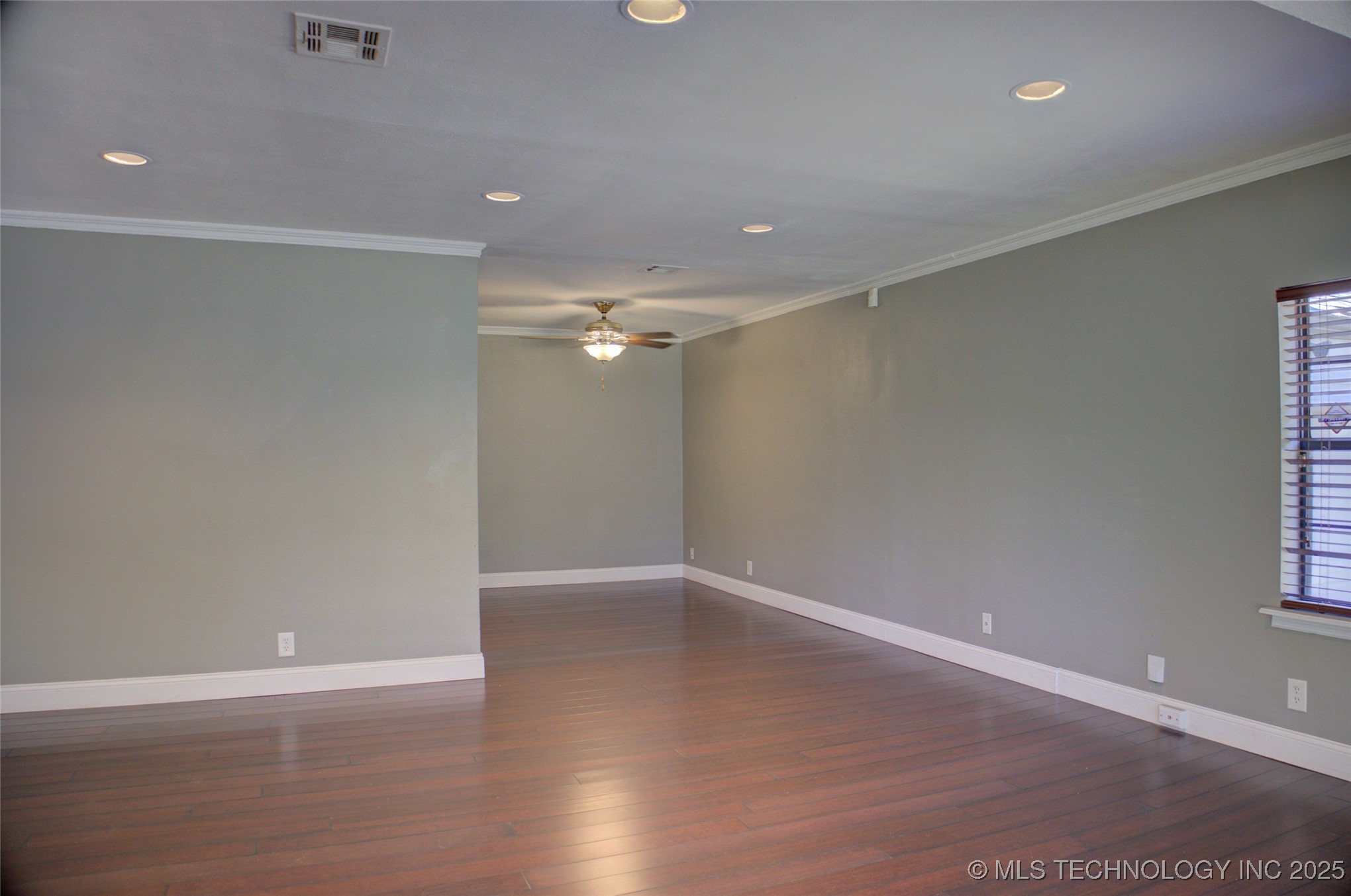 4134 S Detroit Avenue Property Photo 10