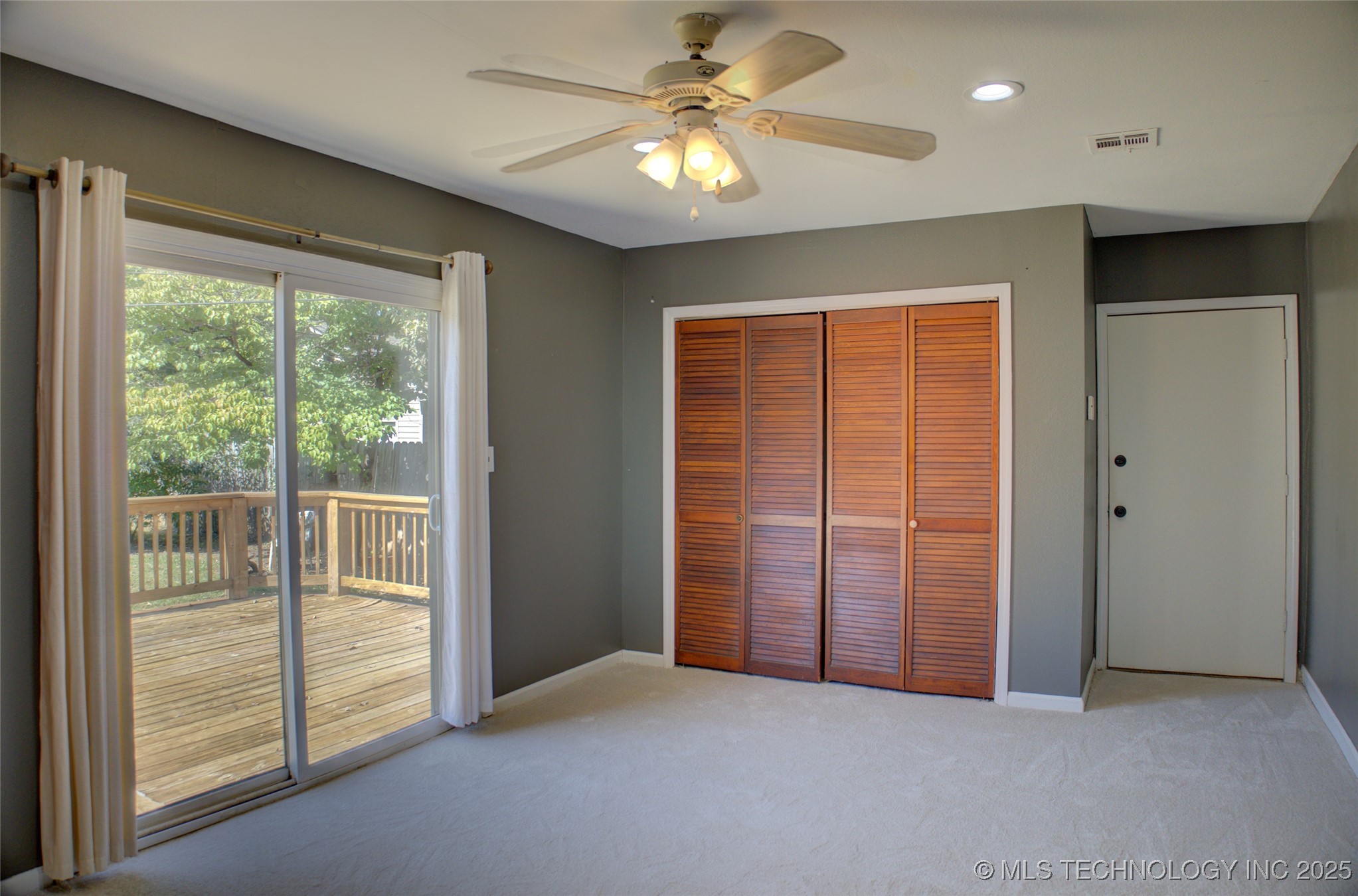 4134 S Detroit Avenue Property Photo 23