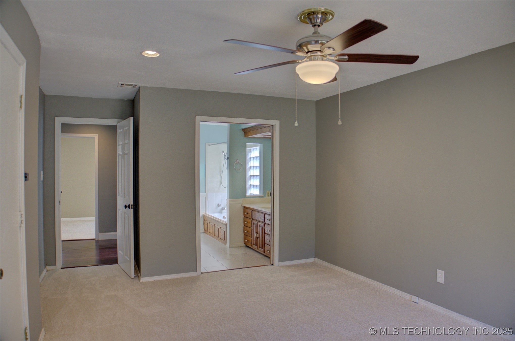 4134 S Detroit Avenue Property Photo 28