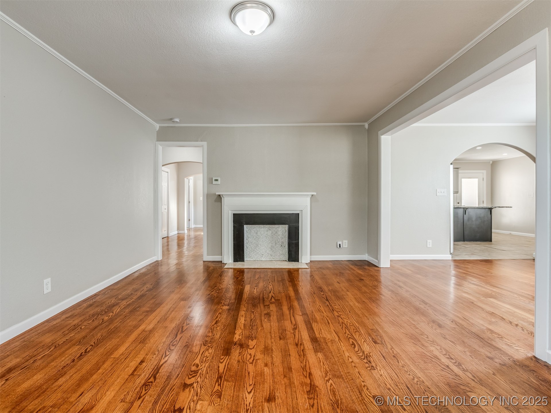 7601 S 241st Avenue Property Photo 8