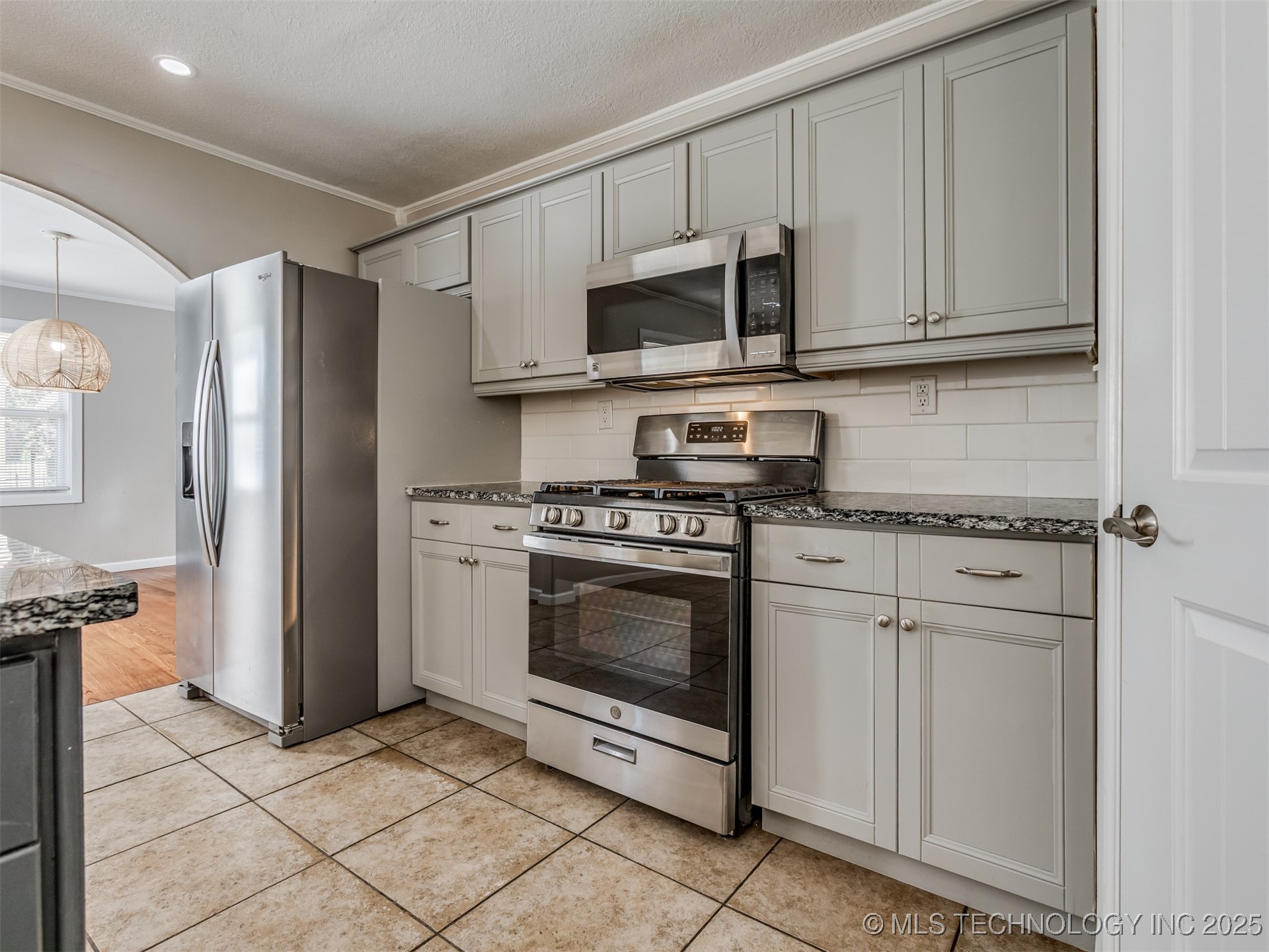 7601 S 241st Avenue Property Photo 16