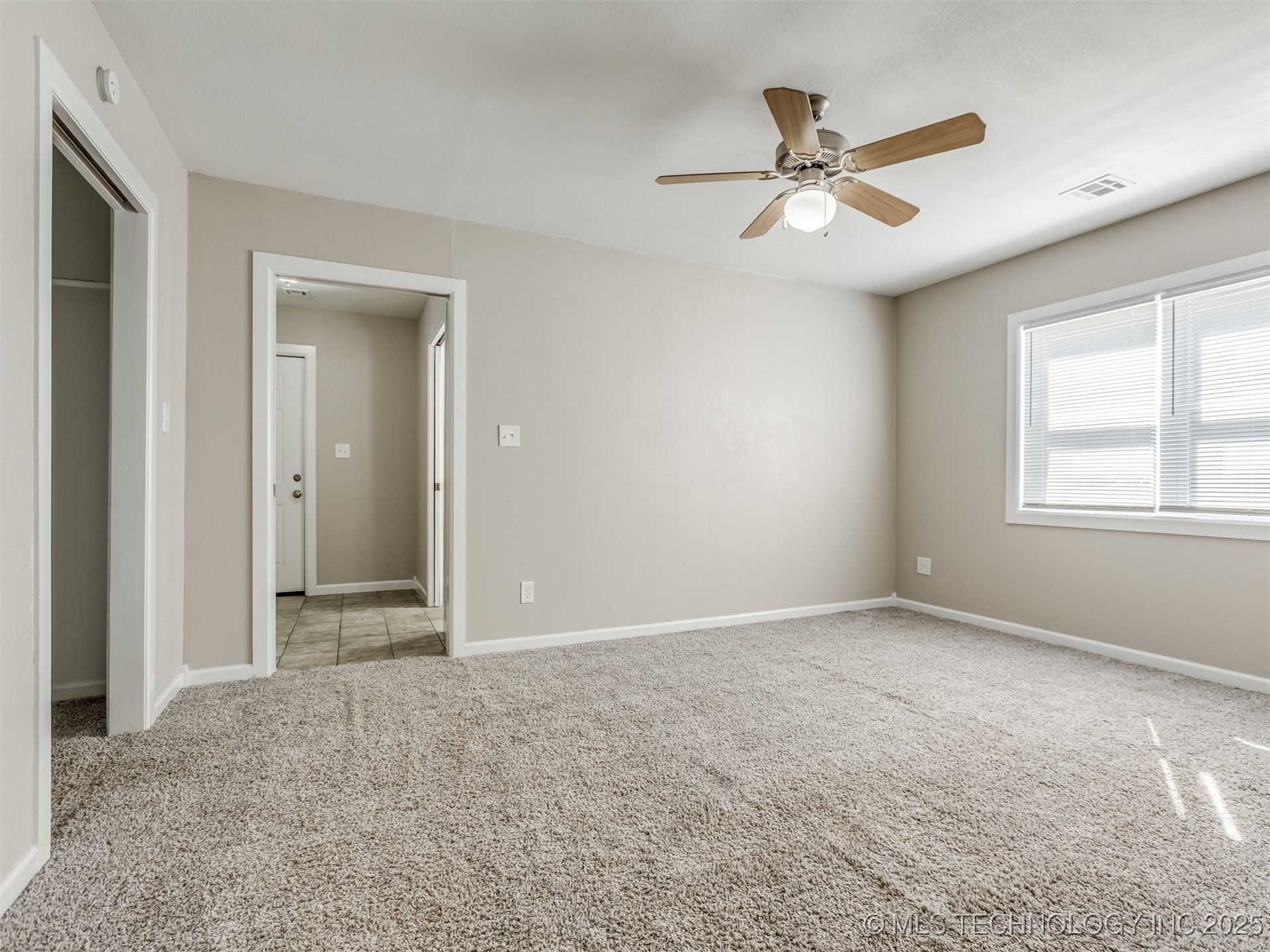 7601 S 241st Avenue Property Photo 25