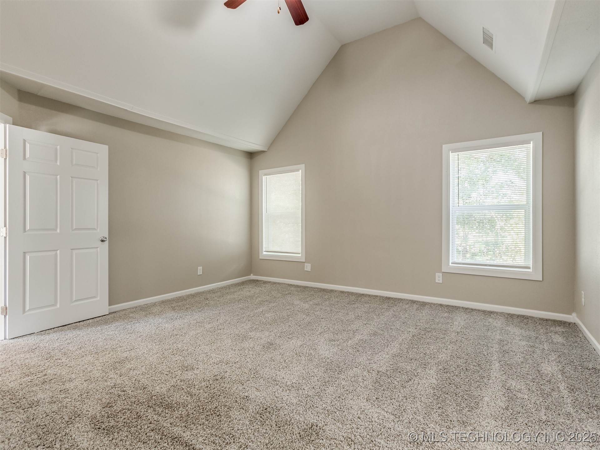 7601 S 241st Avenue Property Photo 28