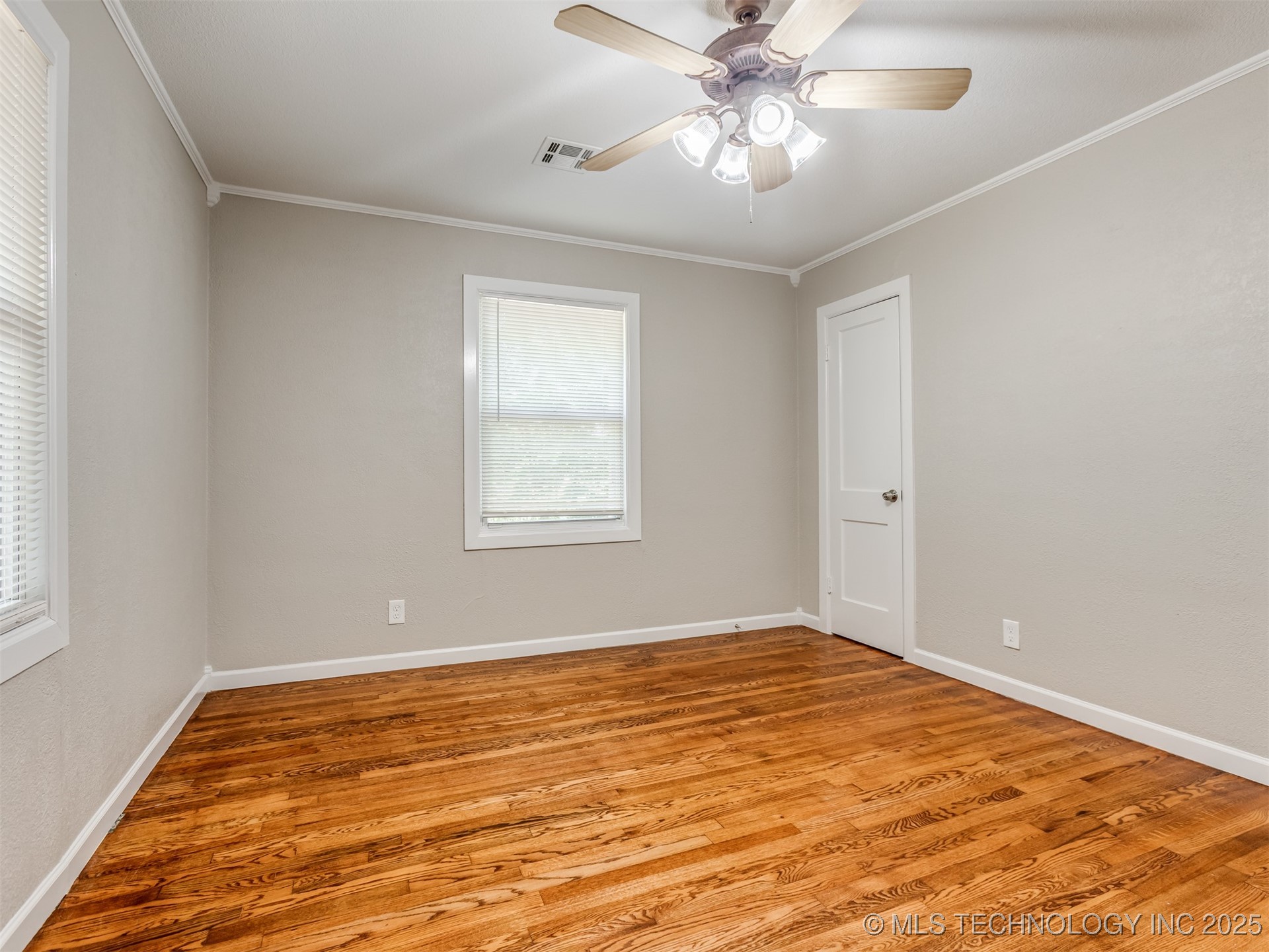 7601 S 241st Avenue Property Photo 37