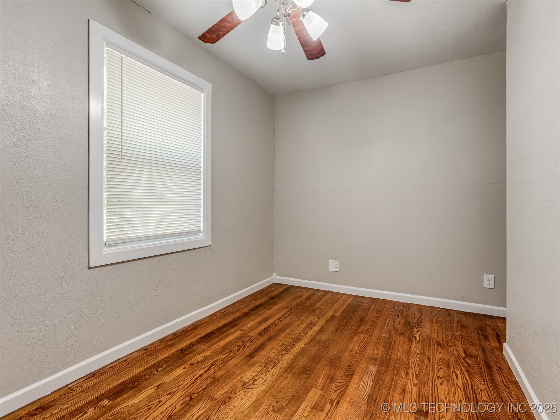 7601 S 241st Avenue Property Photo 41