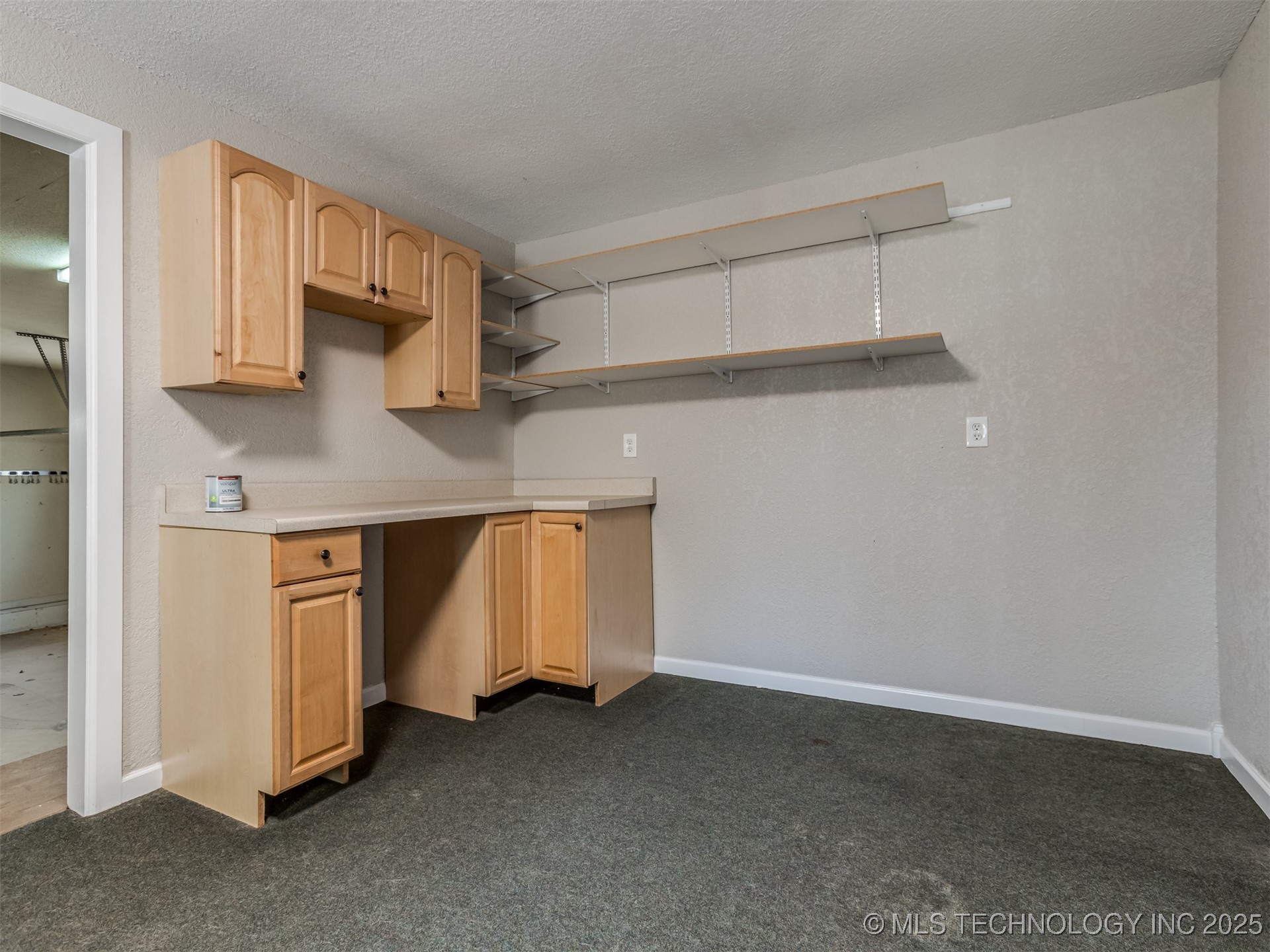 7601 S 241st Avenue Property Photo 47