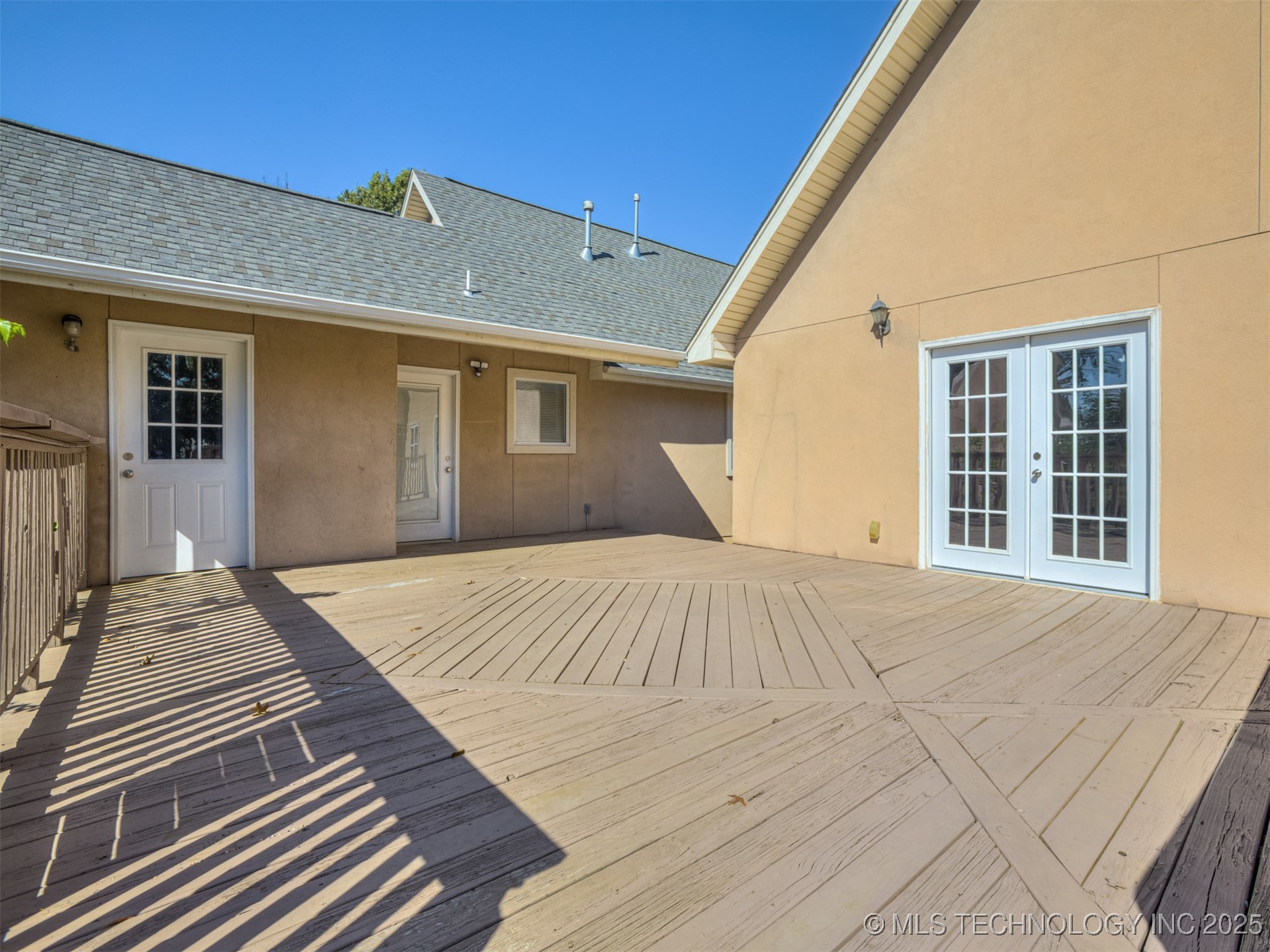 7601 S 241st Avenue Property Photo 51