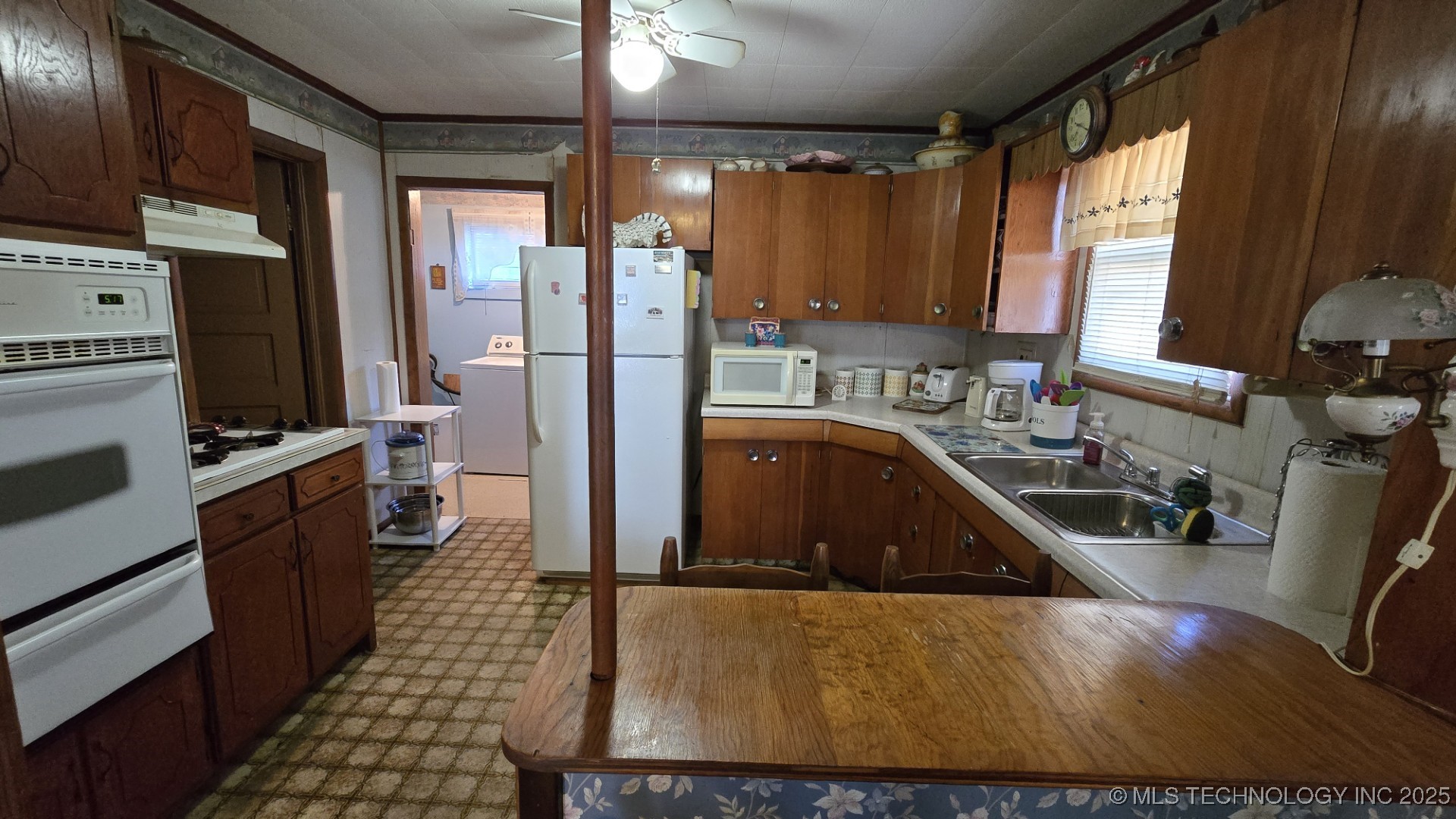 100 Cherokee Street Property Photo 11