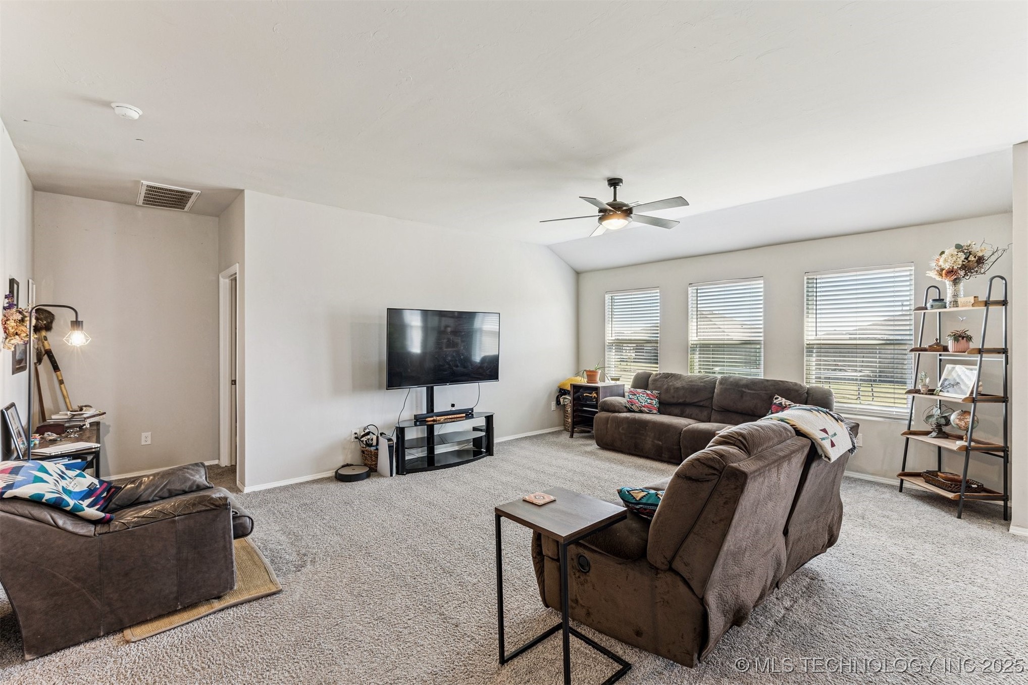 4318 Driftwood Property Photo 5