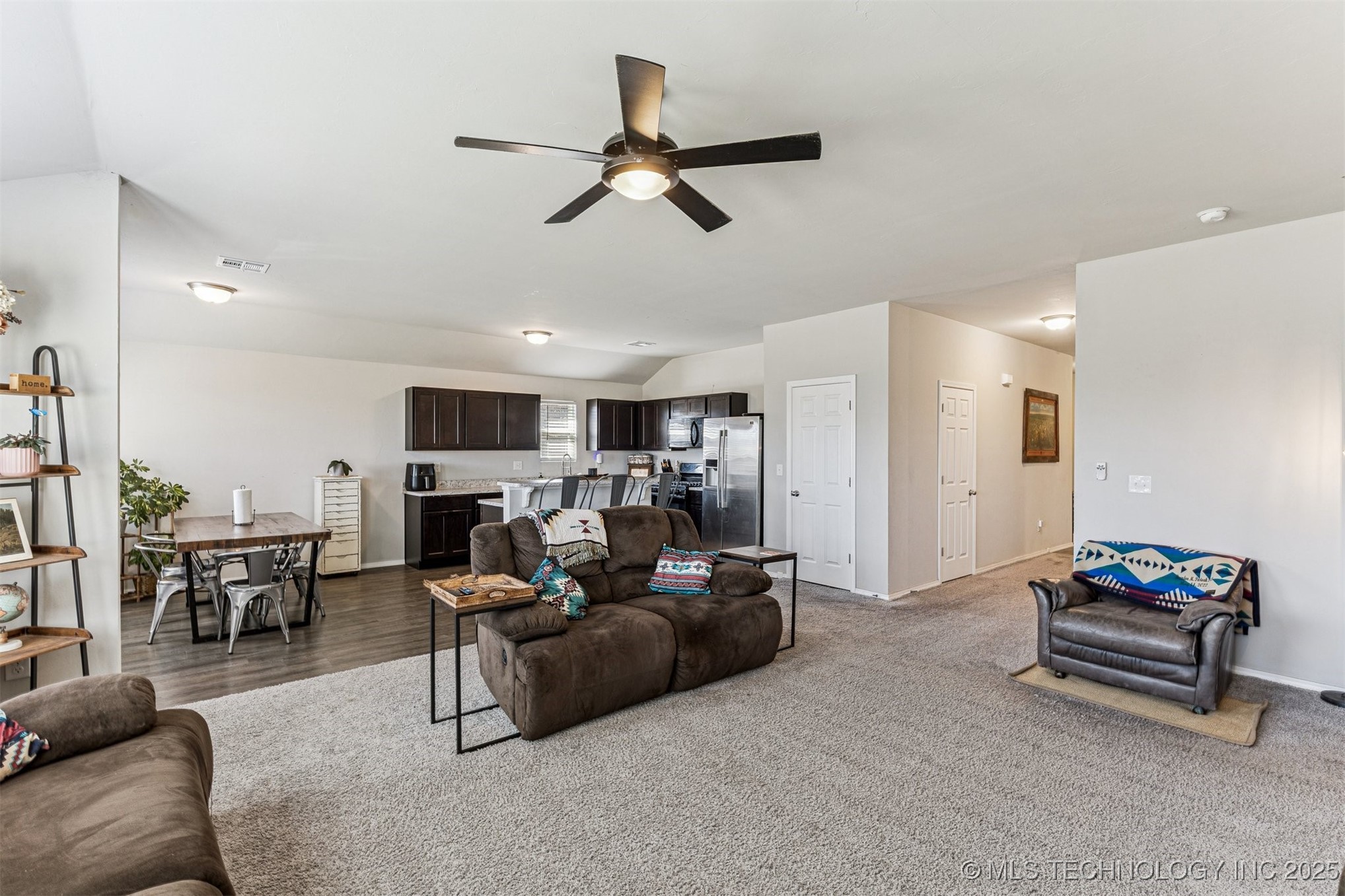 4318 Driftwood Property Photo 7