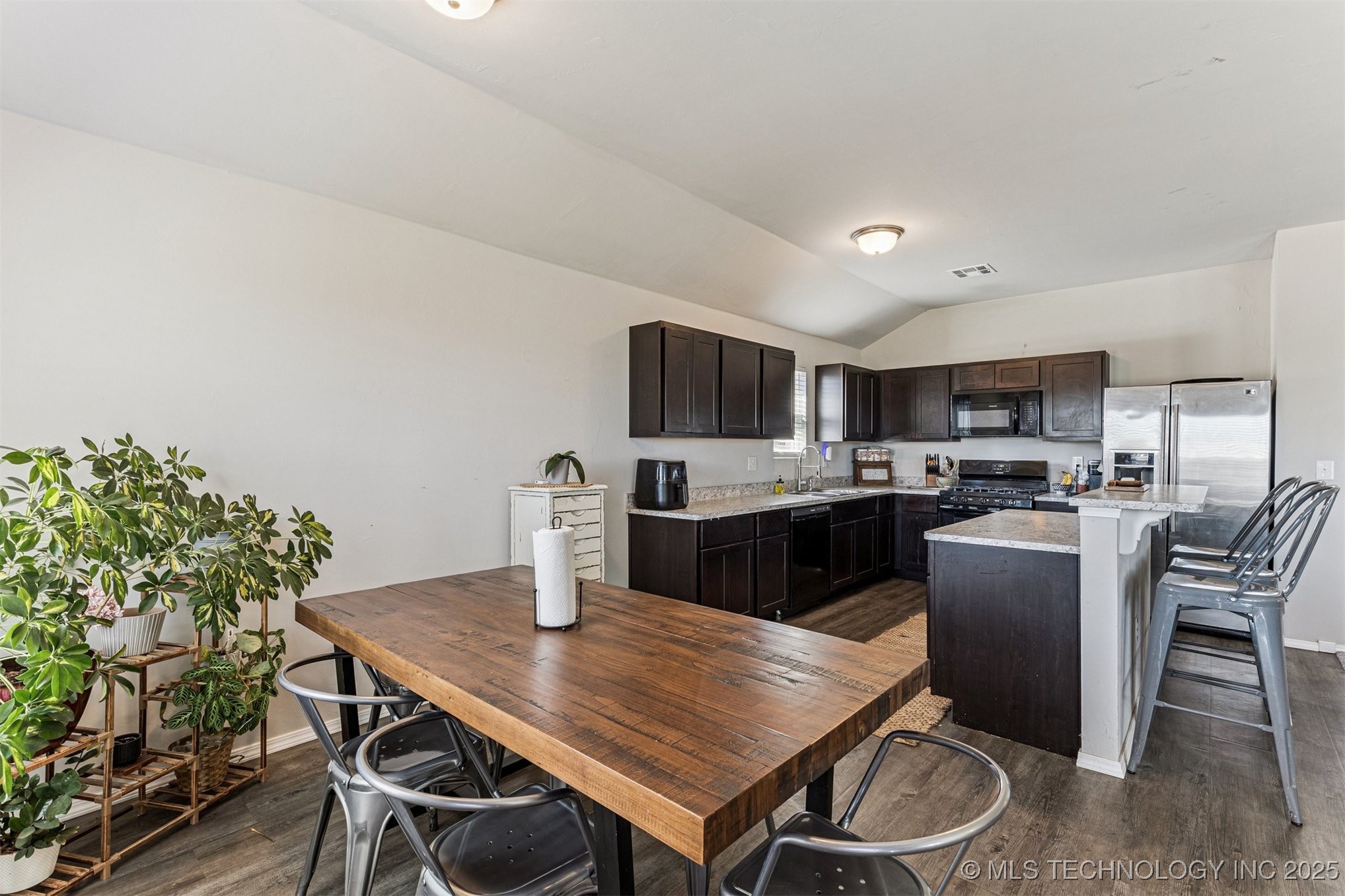 4318 Driftwood Property Photo 10