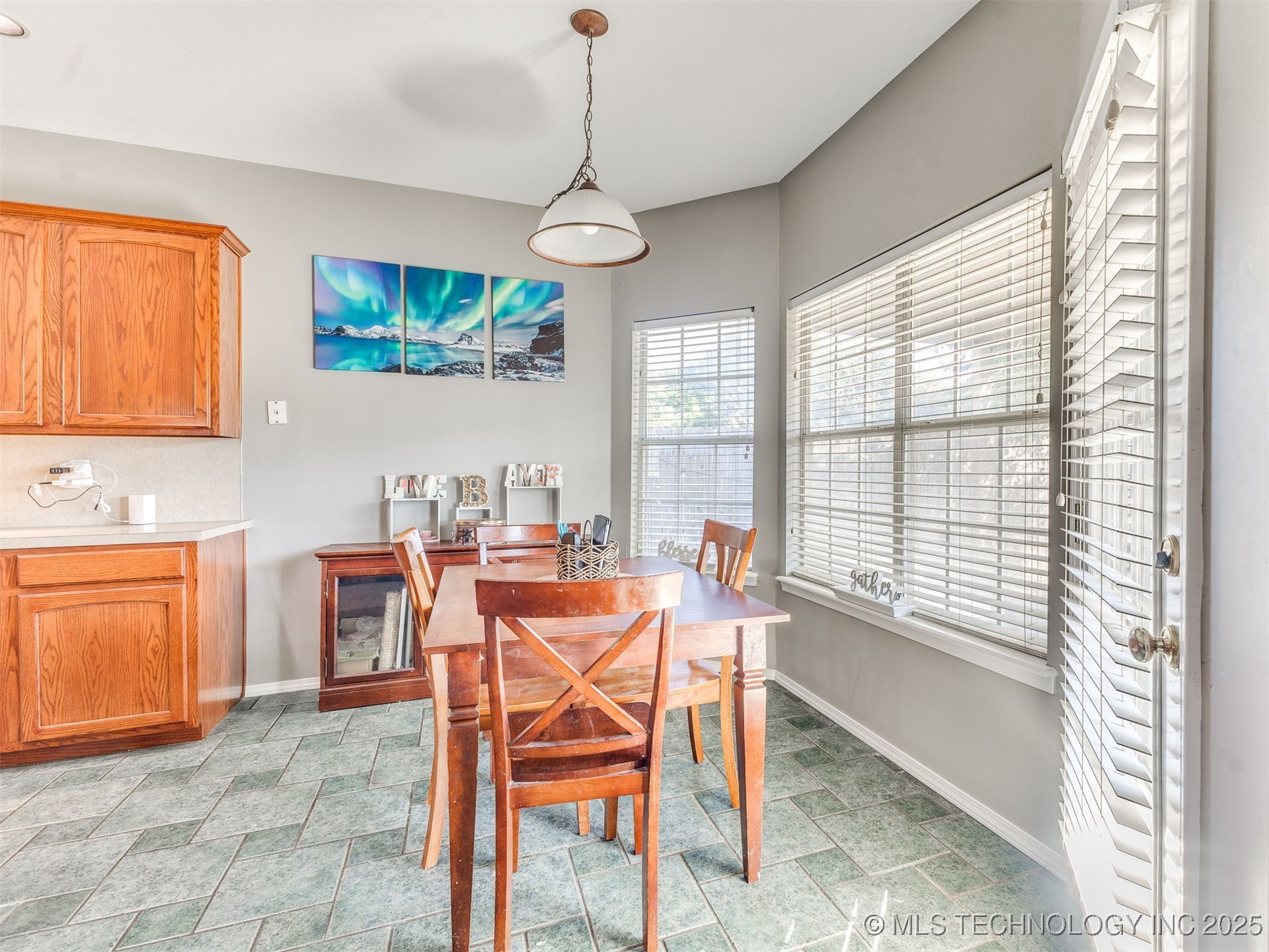 2909 W Oakland Street Property Photo 14