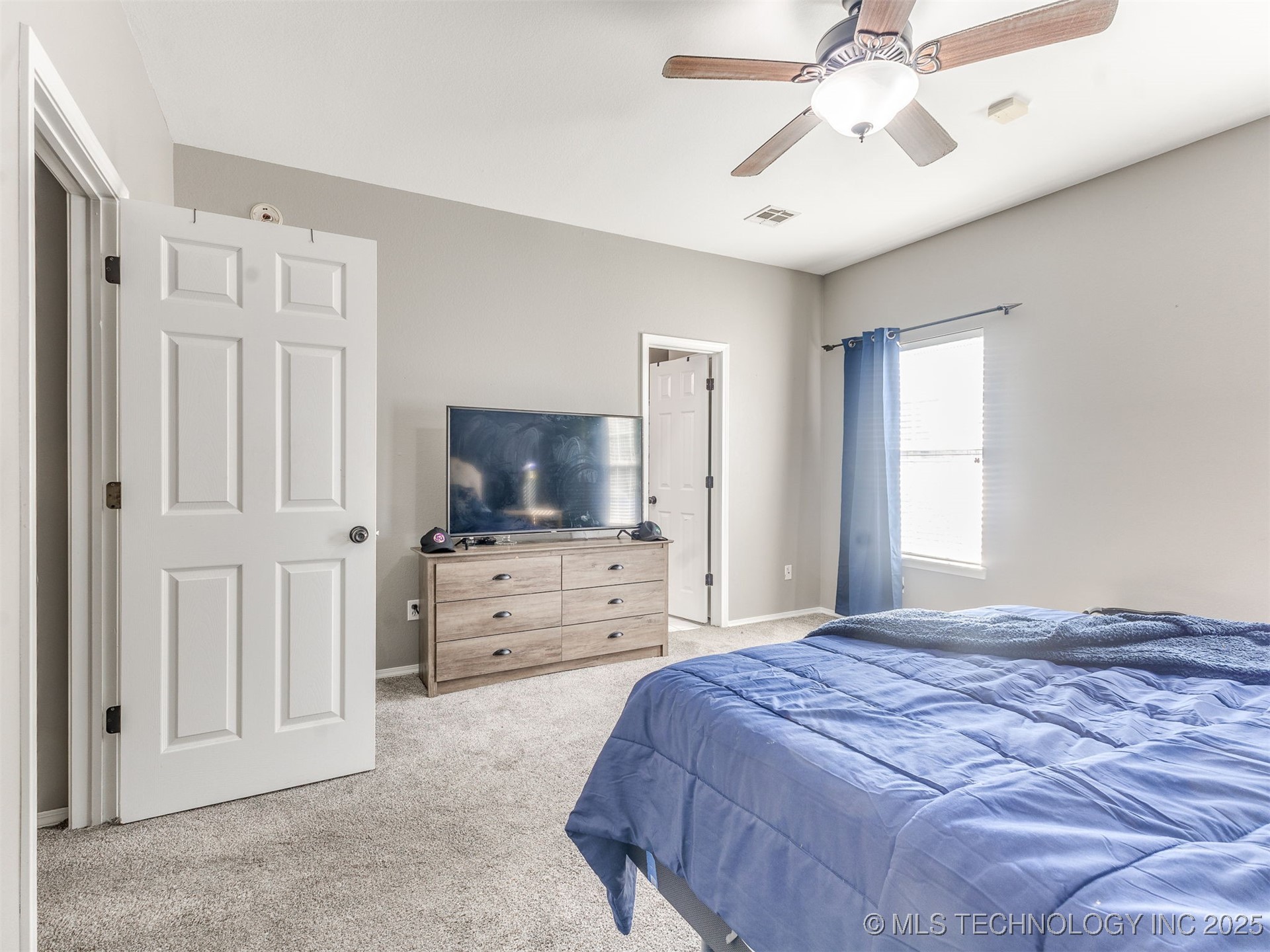 2909 W Oakland Street Property Photo 19