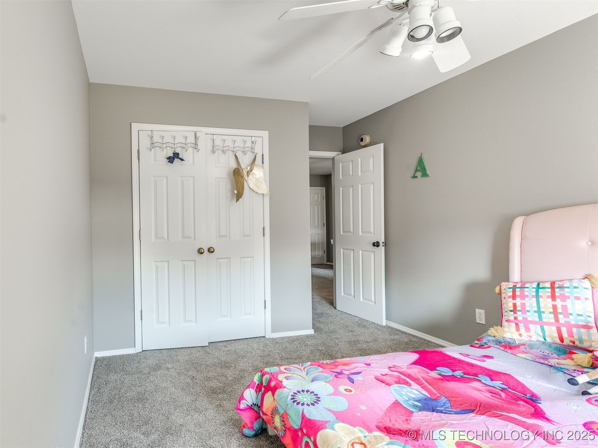 2909 W Oakland Street Property Photo 34