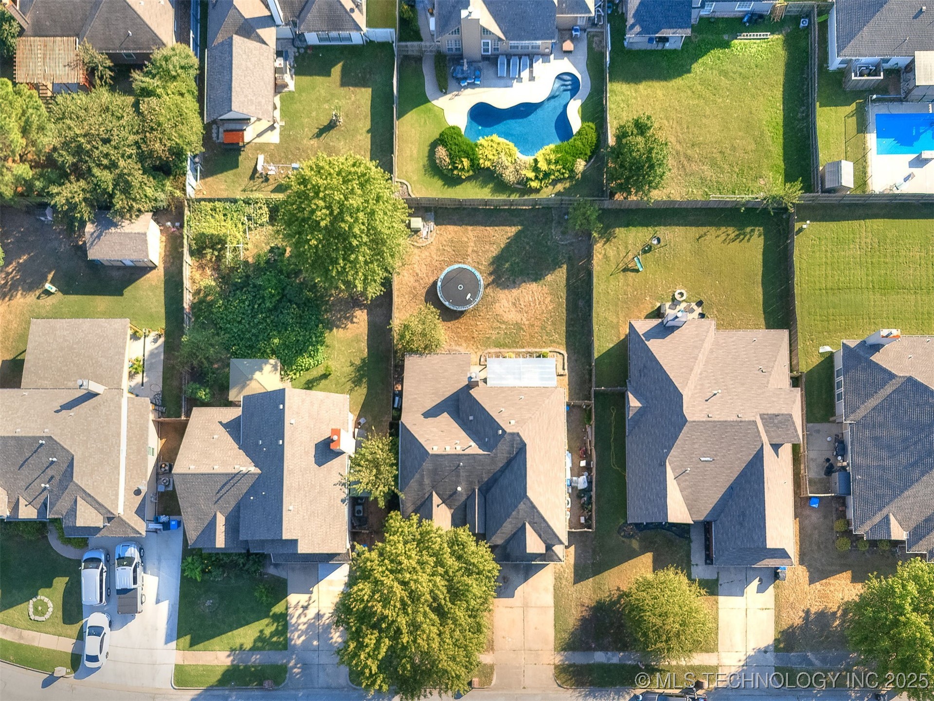 2909 W Oakland Street Property Photo 45