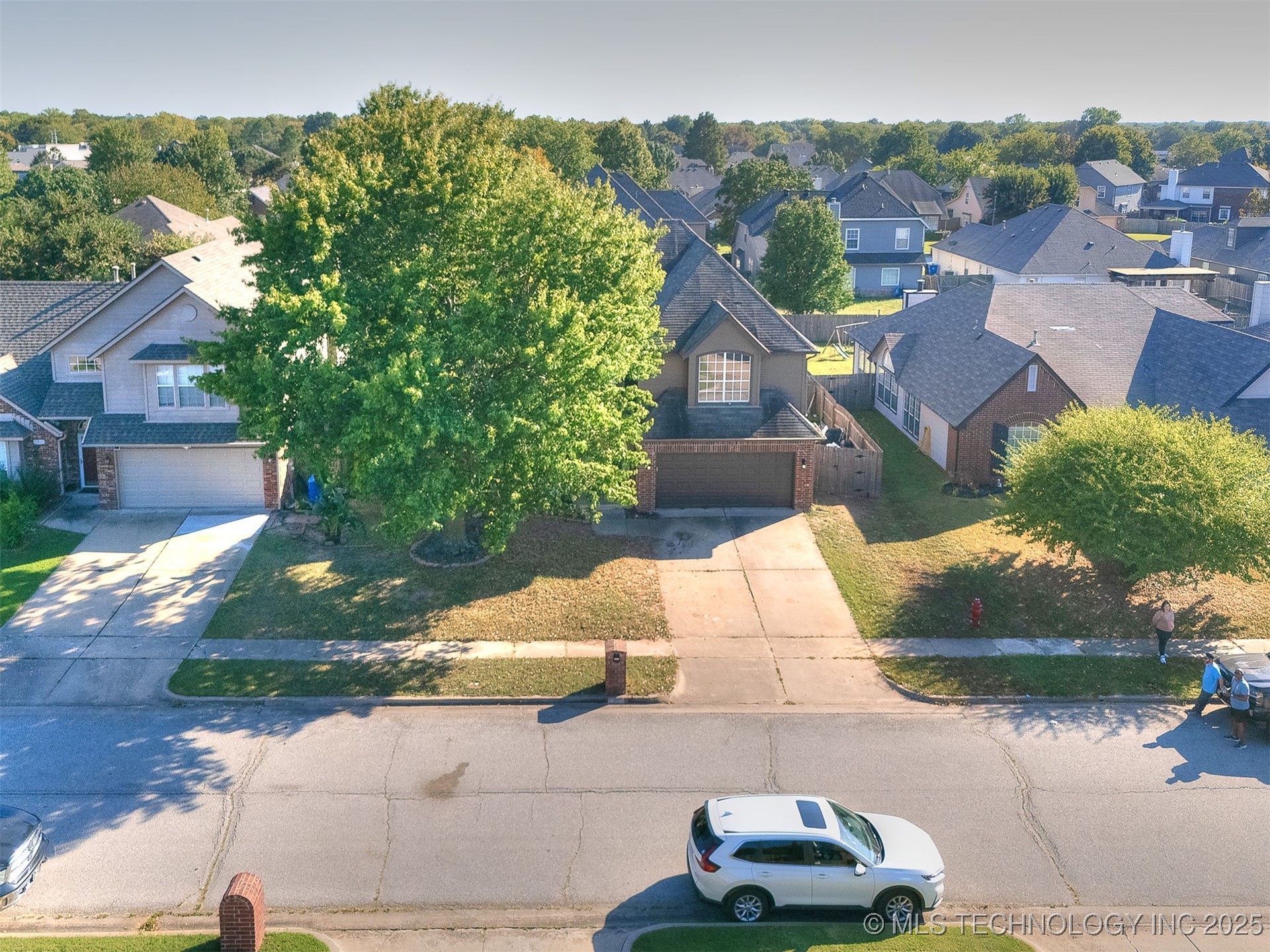 2909 W Oakland Street Property Photo 46