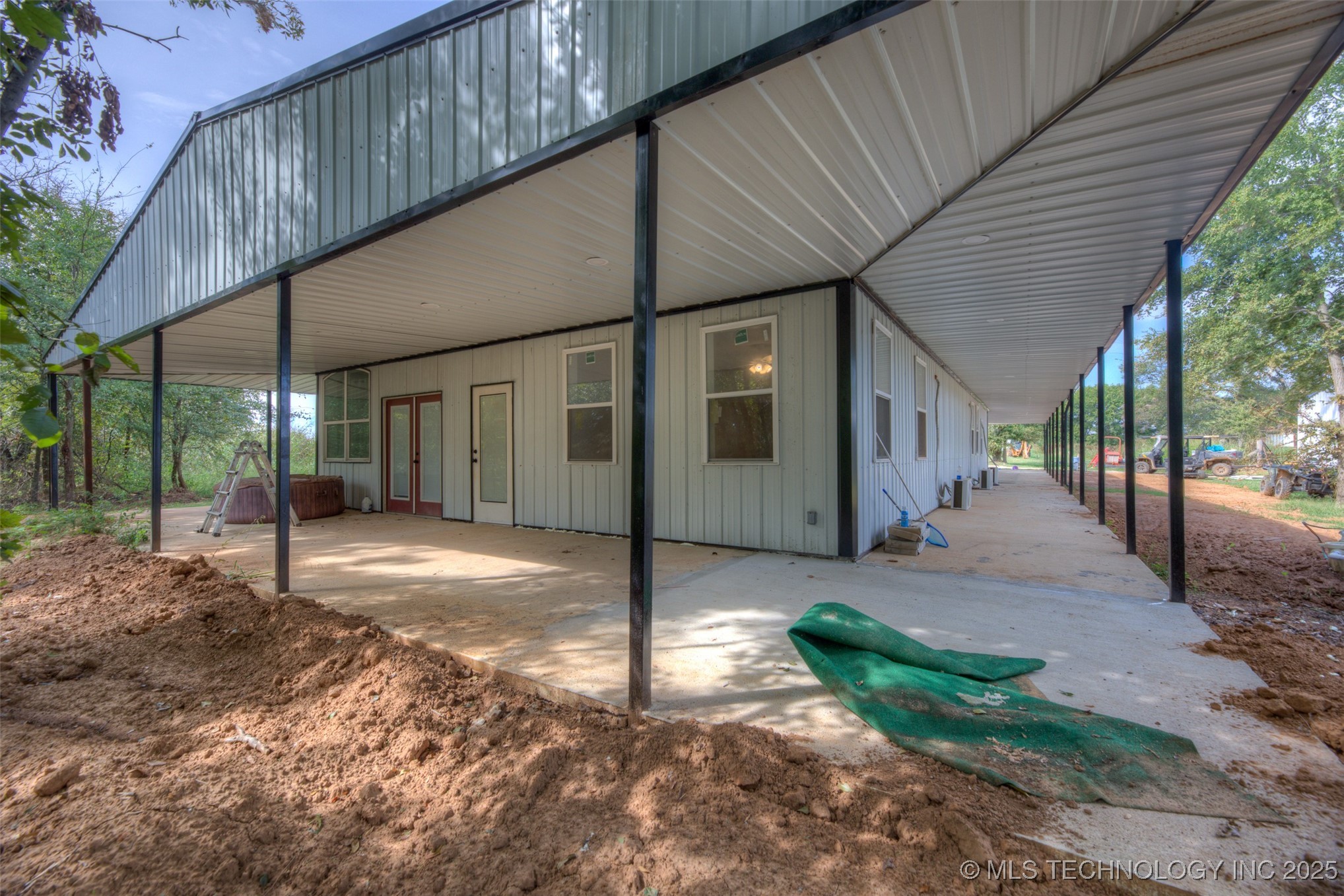 13470 N 150 Road Property Photo 4