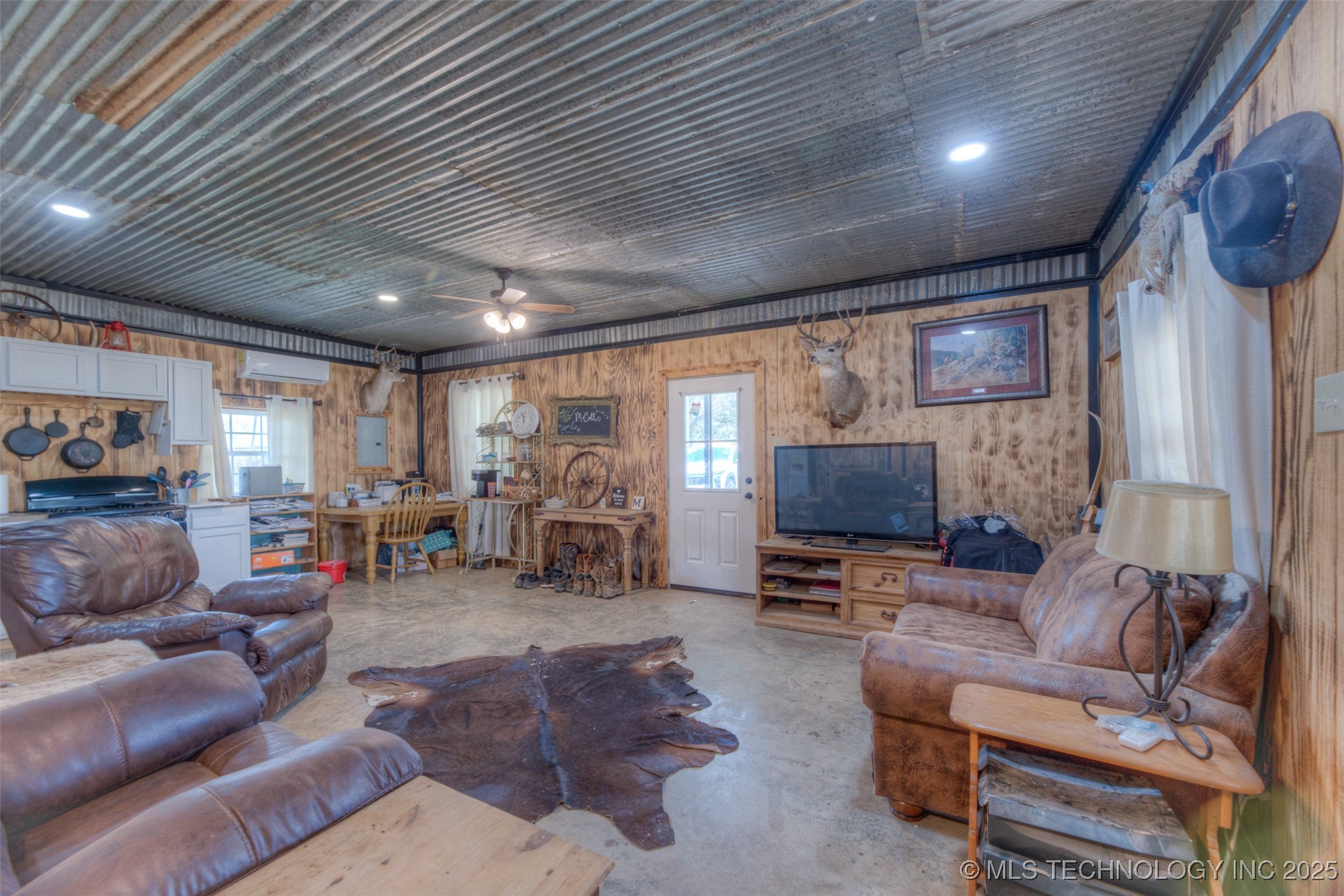 13470 N 150 Road Property Photo 28