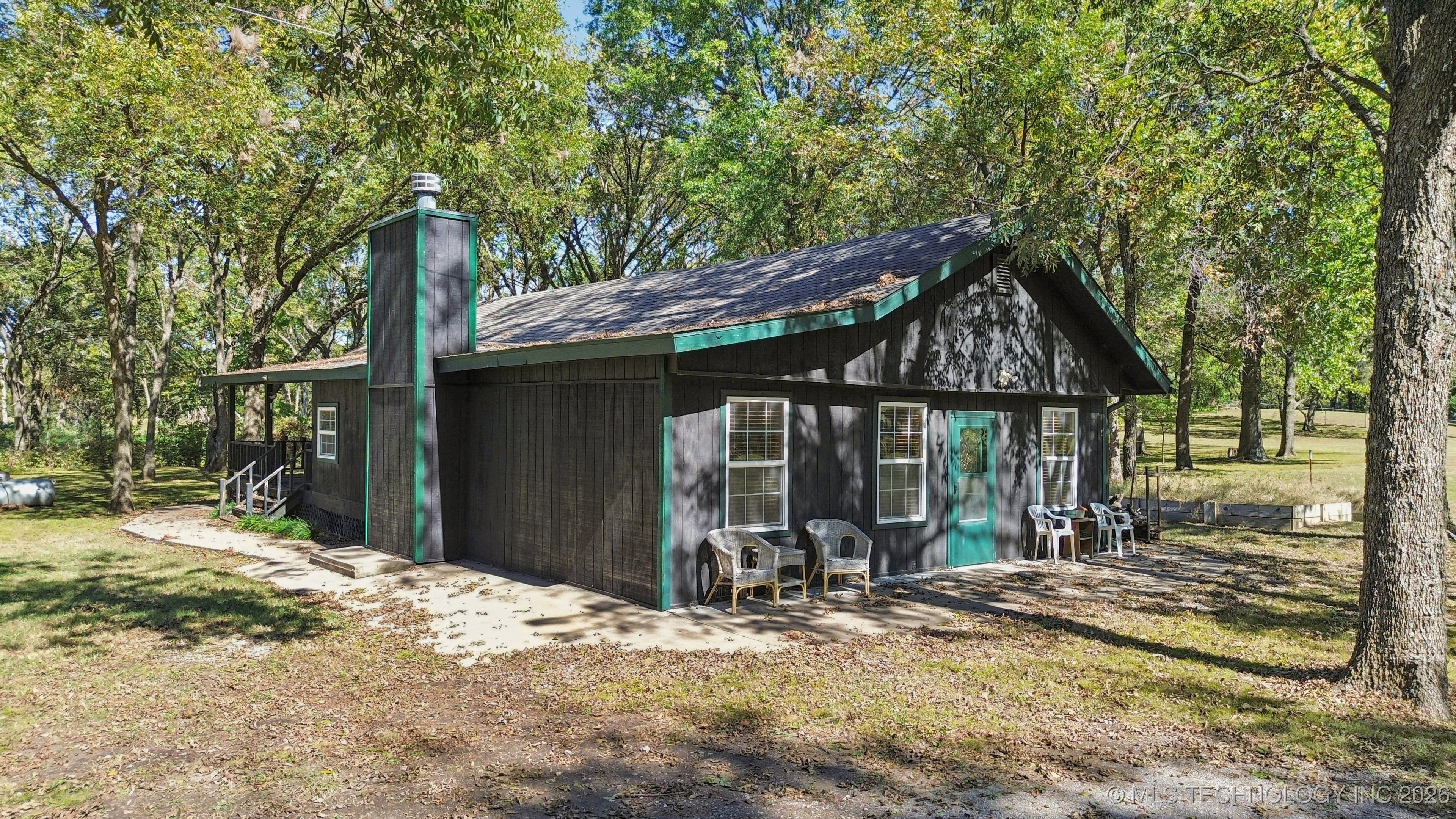 3215 Old Hwy 20 E Property Photo 1