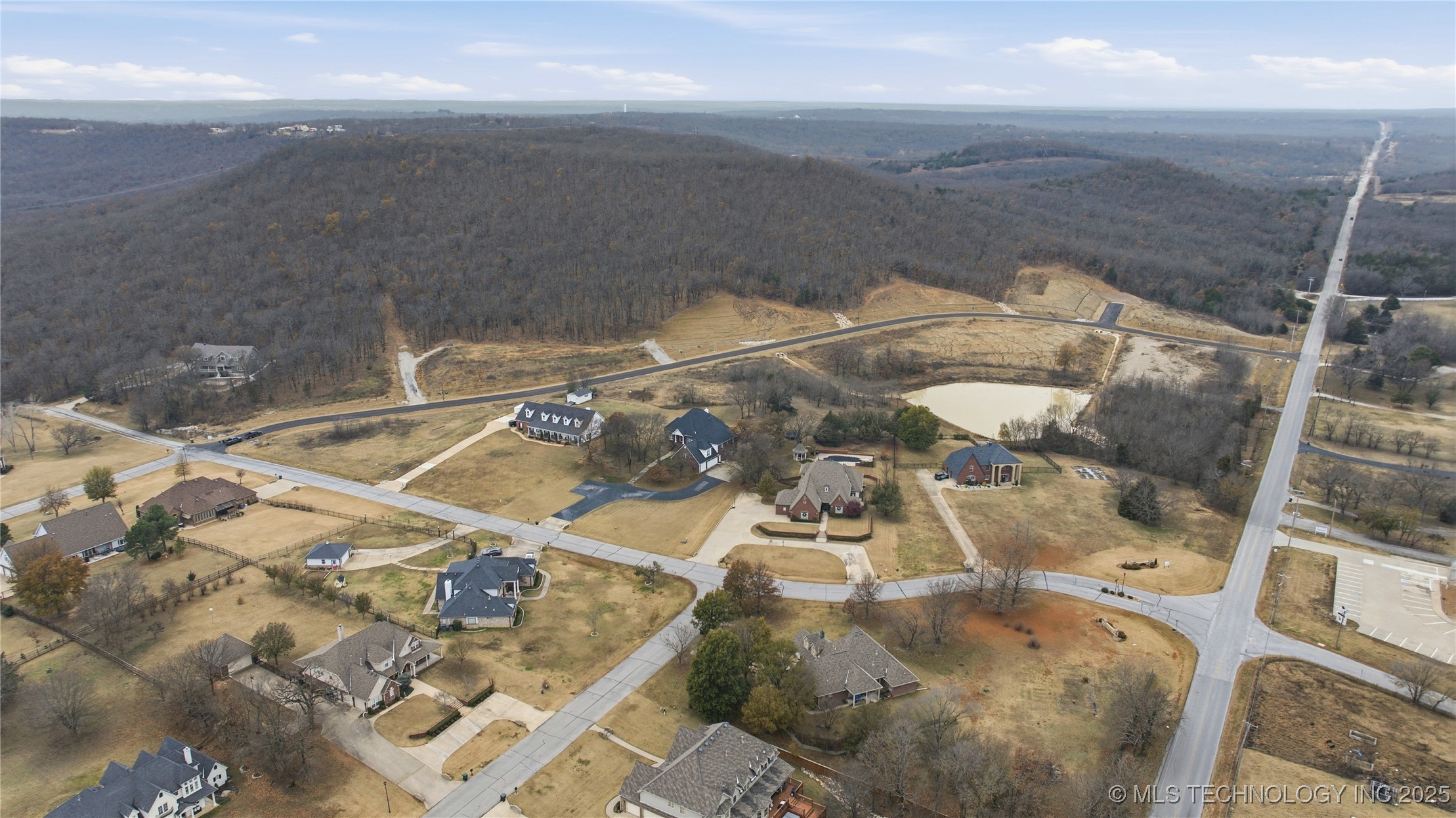 003 S 143rd West Avenue Property Photo 2