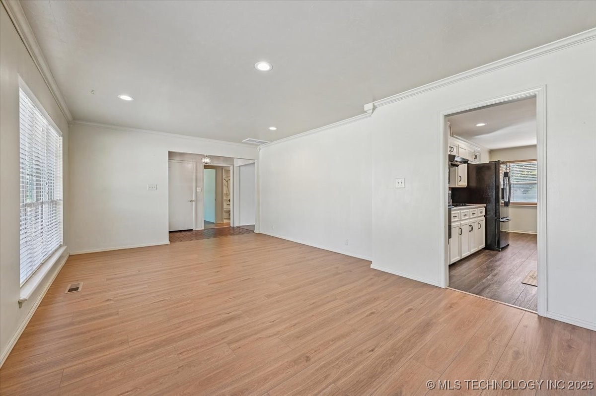 3620 E 70th Place Property Photo 6