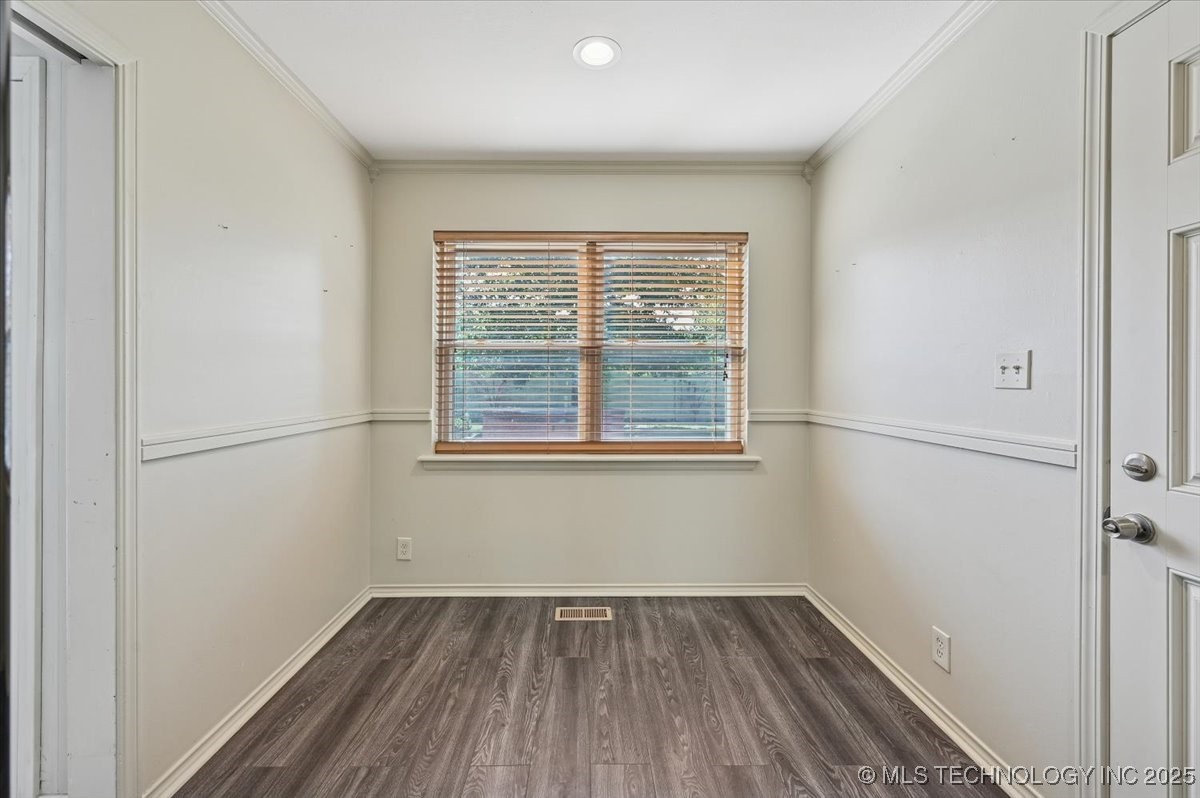 3620 E 70th Place Property Photo 11