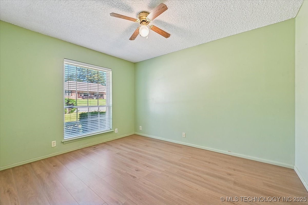 3620 E 70th Place Property Photo 23