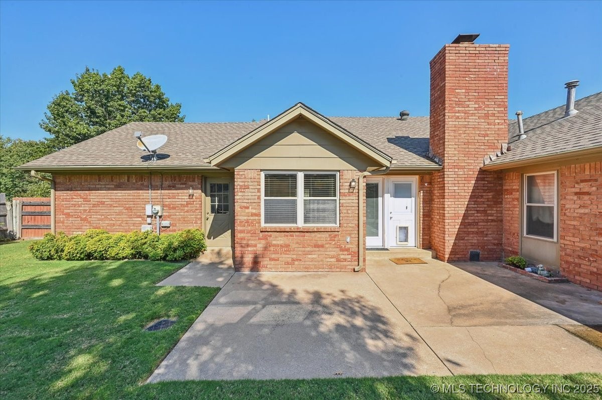 3620 E 70th Place Property Photo 28