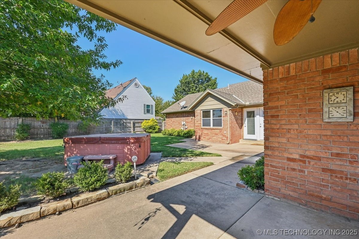 3620 E 70th Place Property Photo 29