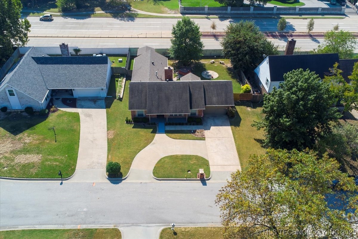 3620 E 70th Place Property Photo 35