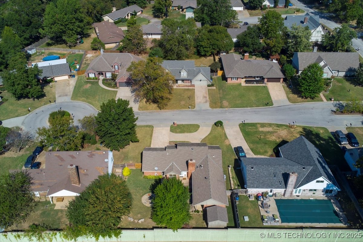 3620 E 70th Place Property Photo 37