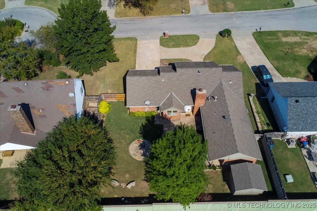 3620 E 70th Place Property Photo 39