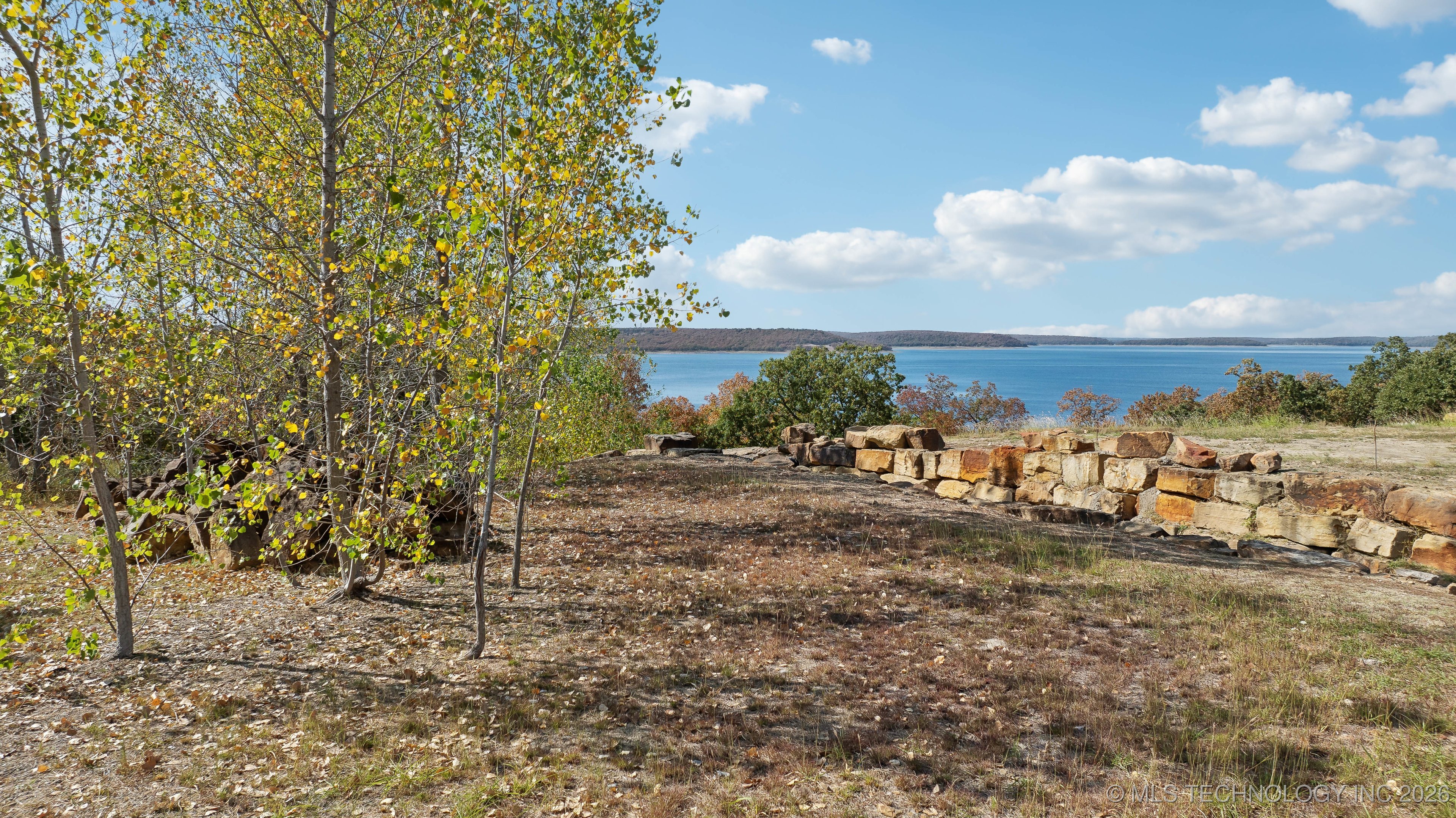 Shoreline Drive Property Photo 6