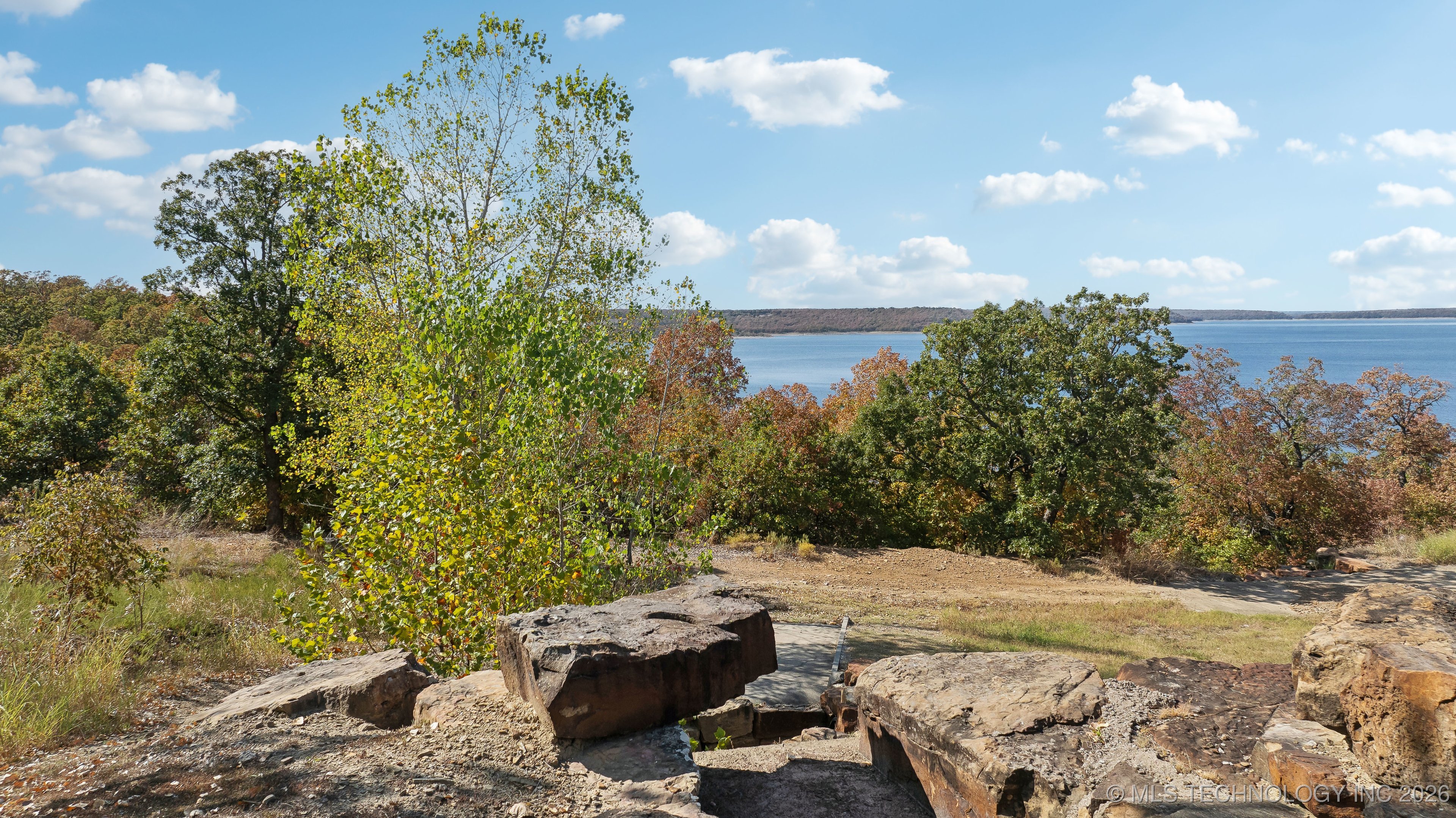 Shoreline Drive Property Photo 7