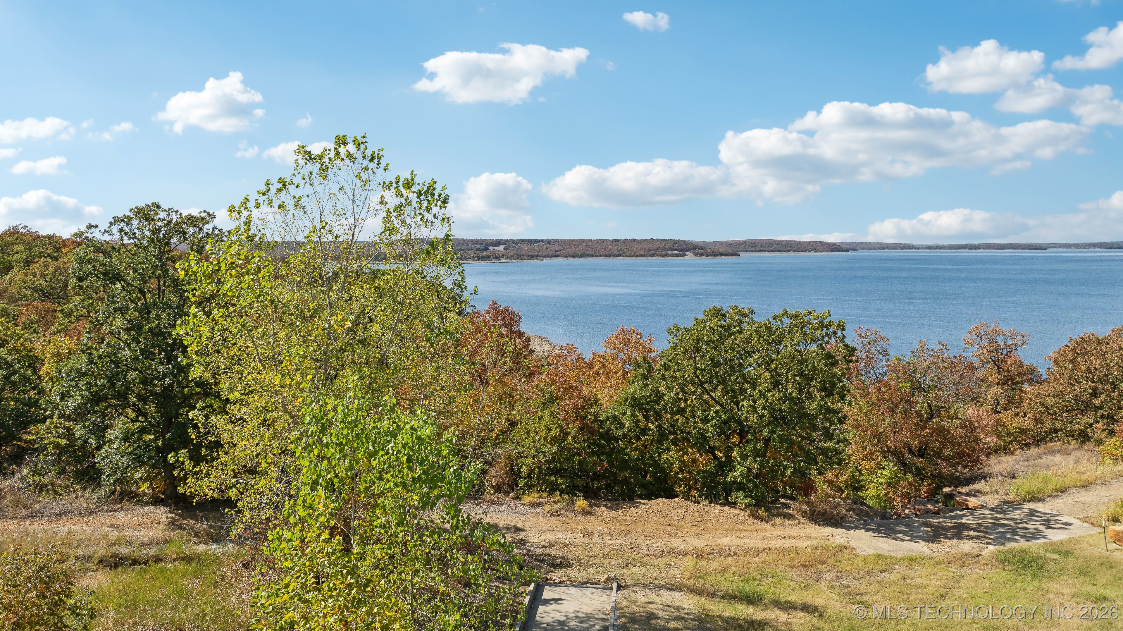 Shoreline Drive Property Photo 8