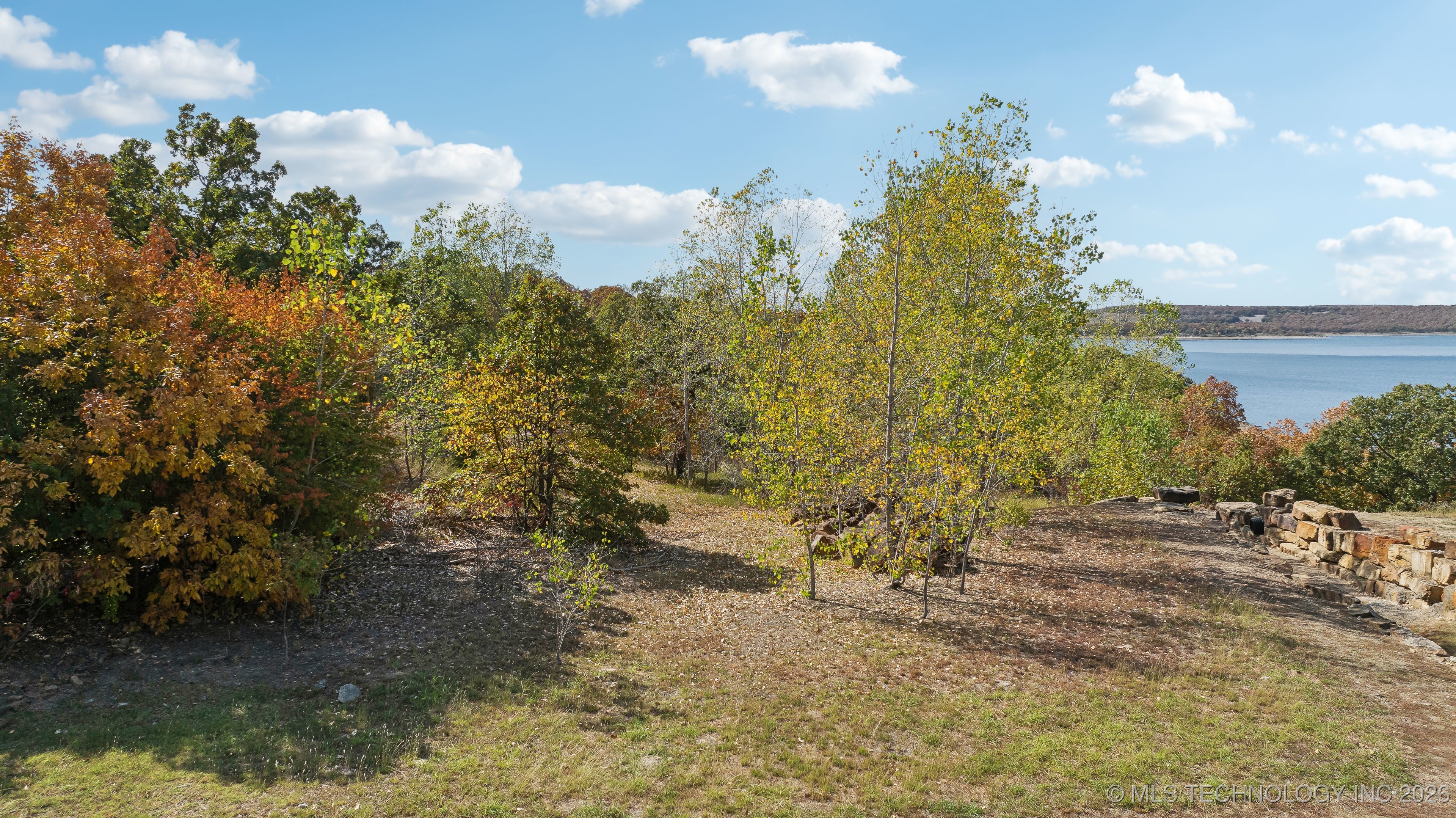 Shoreline Drive Property Photo 9
