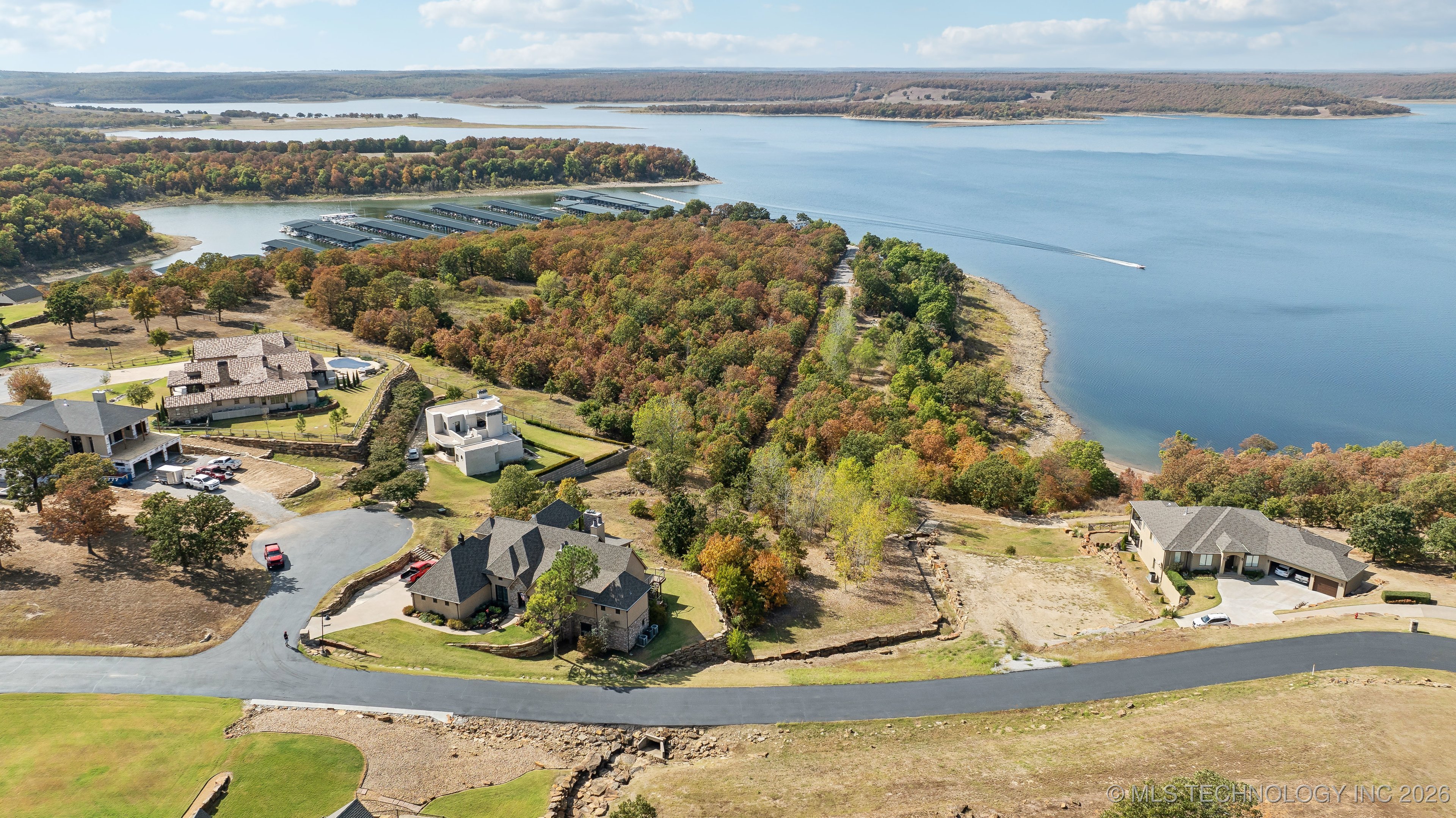 Shoreline Drive Property Photo 10