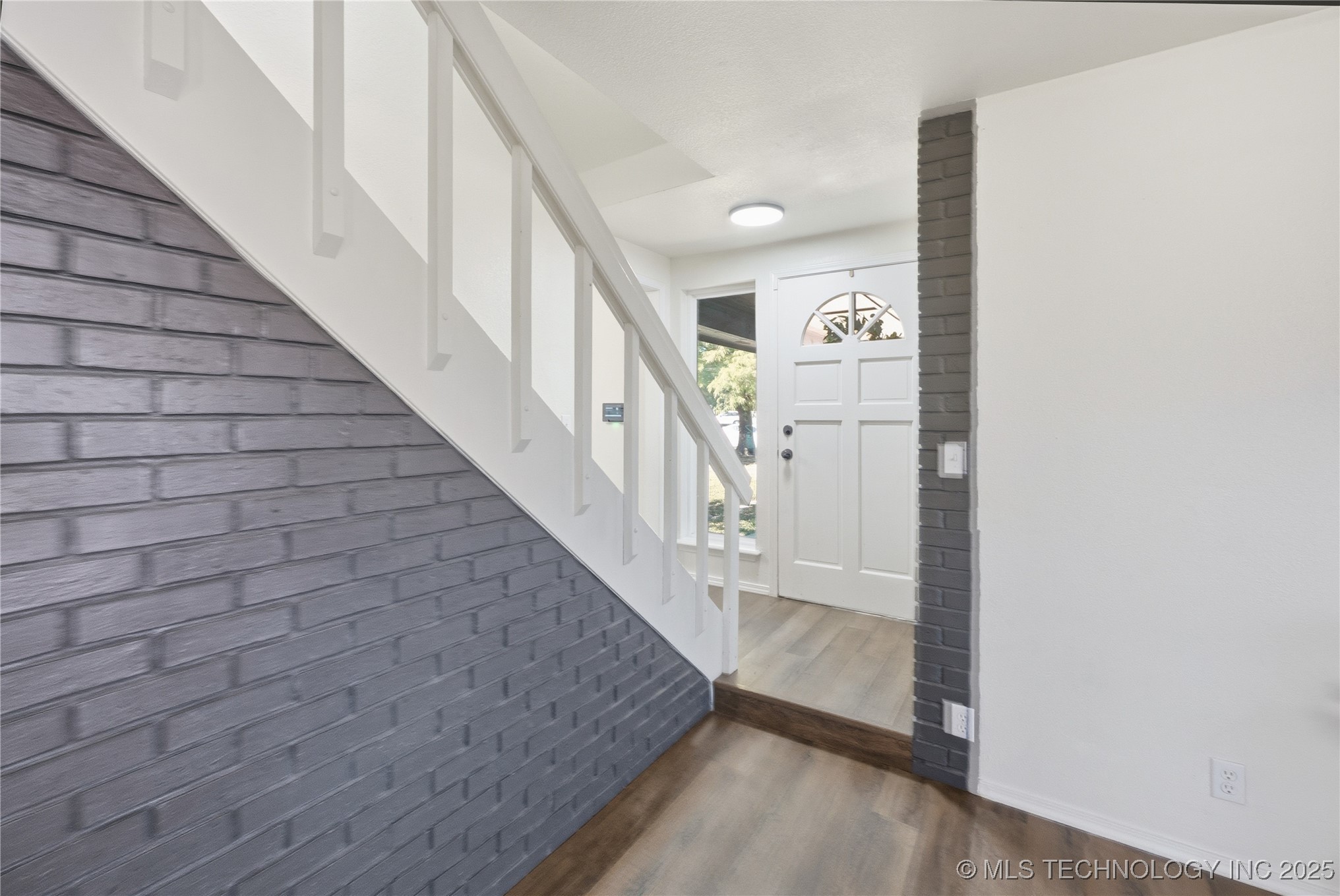 11633 S 267th East Avenue Property Photo 3