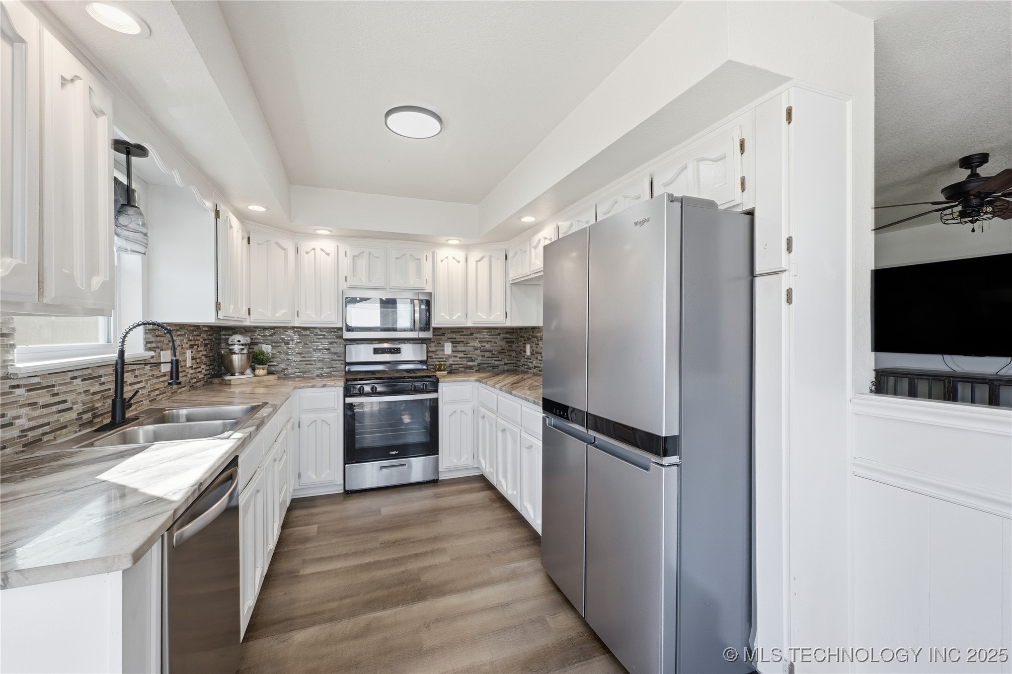 11633 S 267th East Avenue Property Photo 9